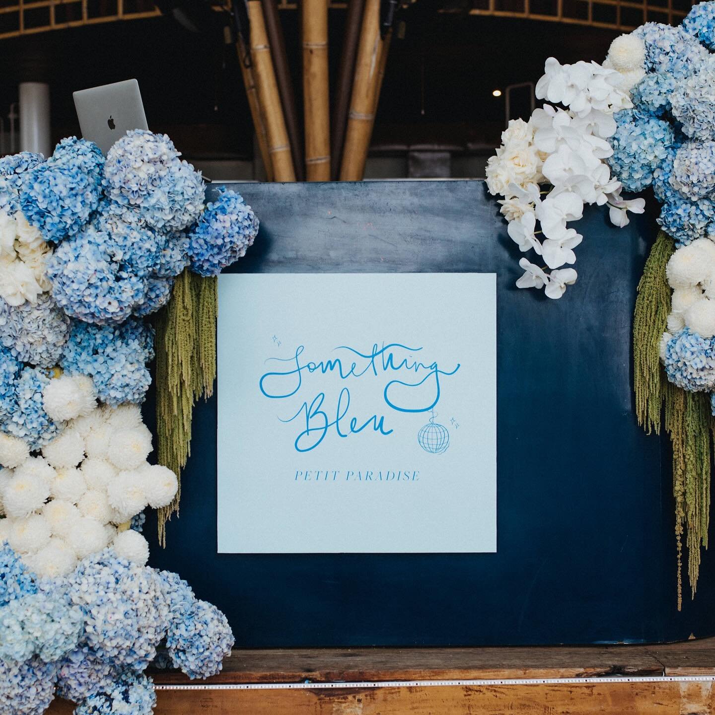 Audrey &amp; Alec&rsquo;s stunning &lsquo;something bleu&rsquo; Welcome party at @lebleubykclub

Styling @soiree.society.events 
Design @jemandi_designs
Florals @sandatfloral 
Photography @terralogical

#semicustomdesign #welcomesigndesign #invites #