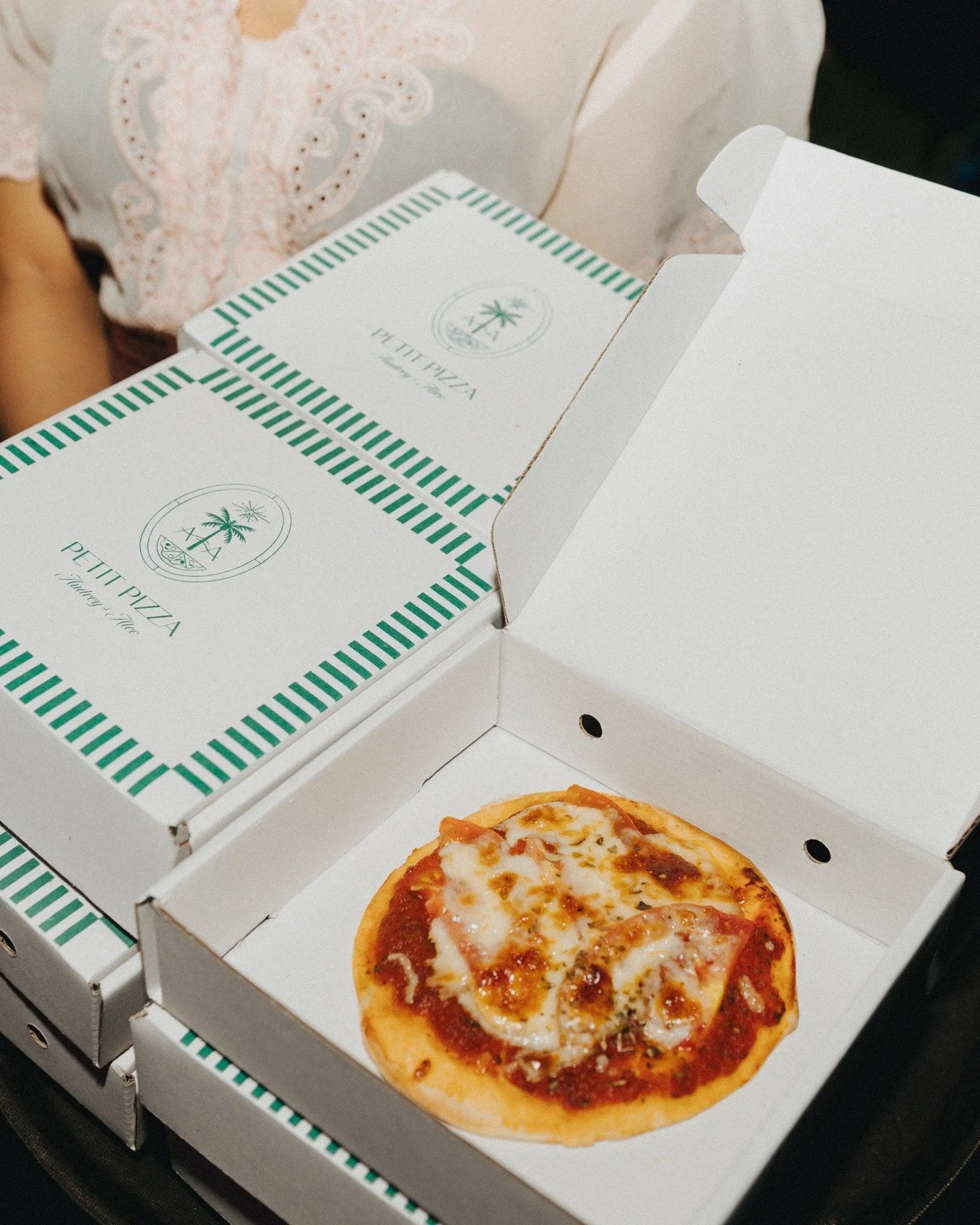 The most epic after party celebration for Audrey &amp; Alec. Can you think of a better way to spend New Years Eve!

So many gorgeous design details featured here with the talented @soiree.society.events 

Wedding Styling @soiree.society.events
Floral