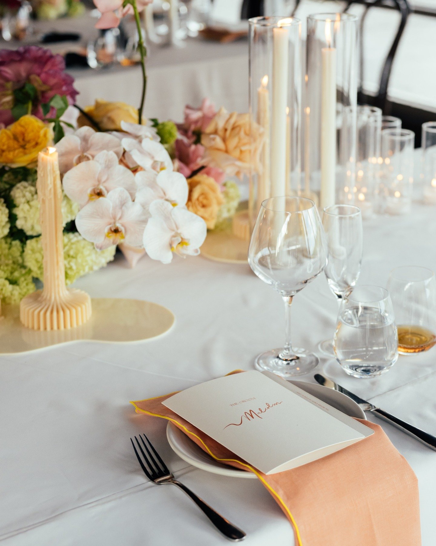 Brooke &amp; Malcolm's beautiful day with the incredible @wholelottalovecreative at @zonzoestate 

Personalised folding menus with bespoke hand-written typography in warm sunset hues.

Styling @wholelottalovecreative
Photographer @mottaweddings
Stati