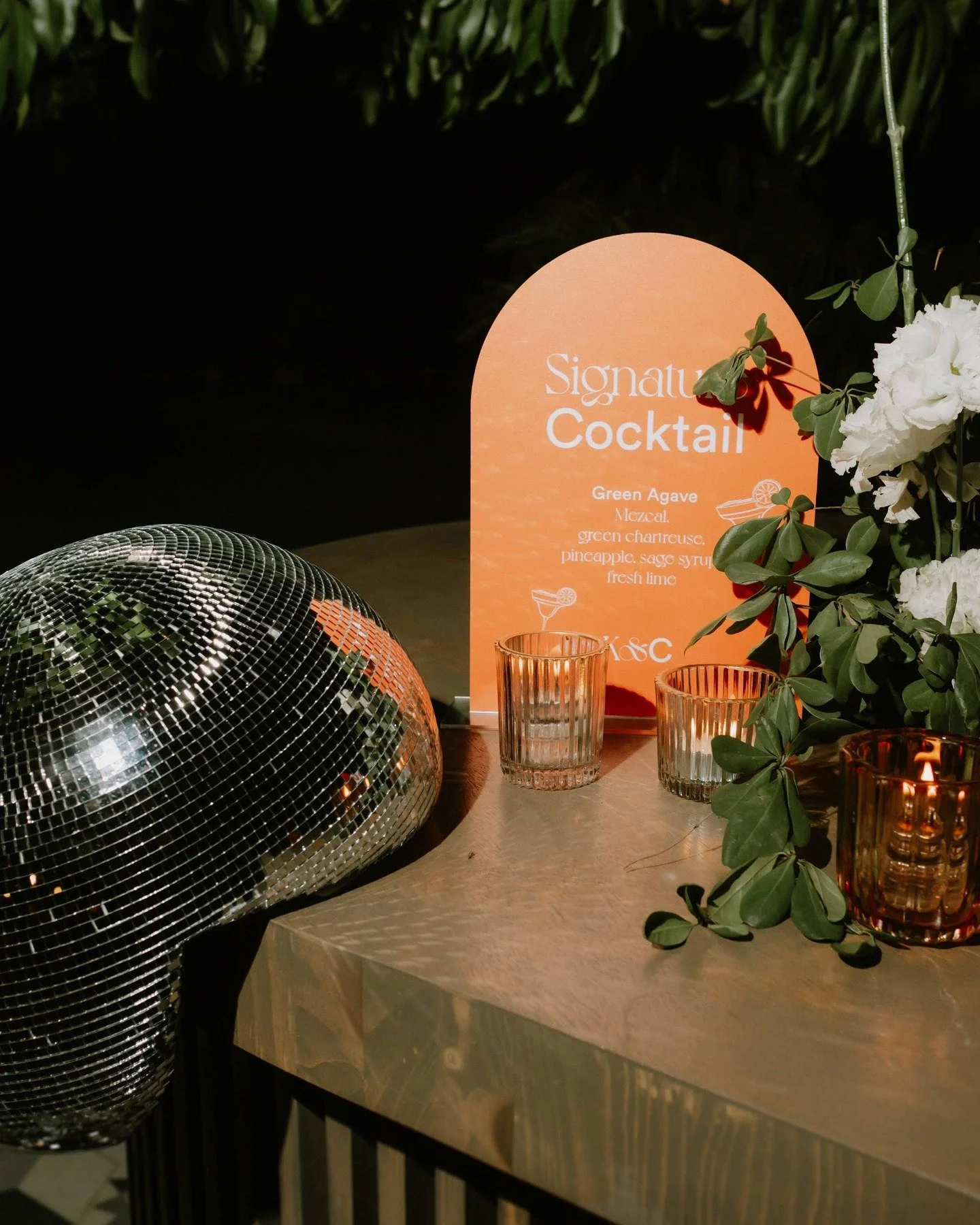 Vibrant signage for Katie &amp; Clark's wedding day at the stunning @acreresort @acre.wedding in Los Cabos.

Featuring our Balance Collection in sunset hues

#semicustomwedding #balance #invitationsuite #weddinginvitation #weddingsignage #welcomesign