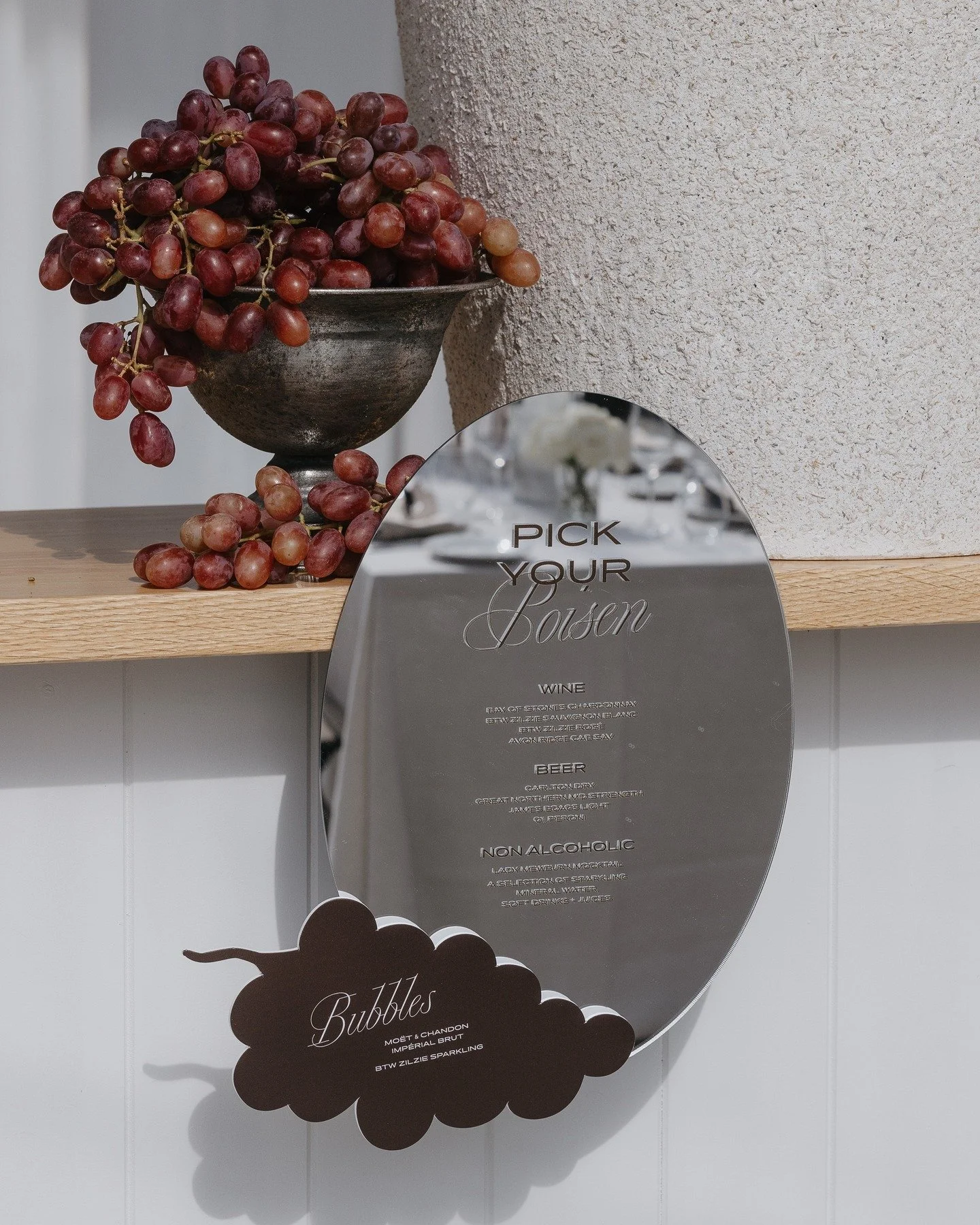 Mewburn Park Bar details in silver metallic ✨

Photographer @morganleephotography_
Venue @mewburnpark
Concept &amp; styling @etc.eventstyling
Florals @benita.tscharke.floral
Stationery @jemandi_designs
Printing @smadadesignandprint
Hair @thepandtheha