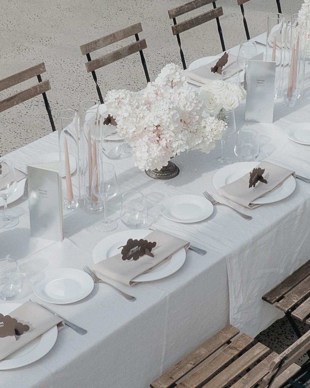 Silver metallic &amp; chocolate brown table details ✨

These designs have been getting so much love - so we have decided to release this as a new Semi-Custom Collection.
Get in touch if you would like to find out more.

Photographer @morganleephotogr