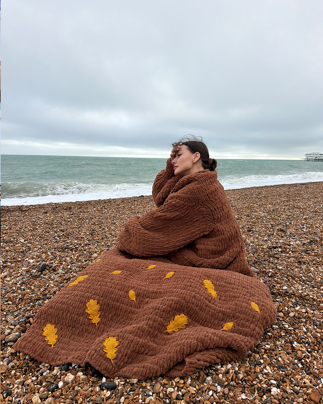 “Autumn vibes” - knitted sleeved blanket