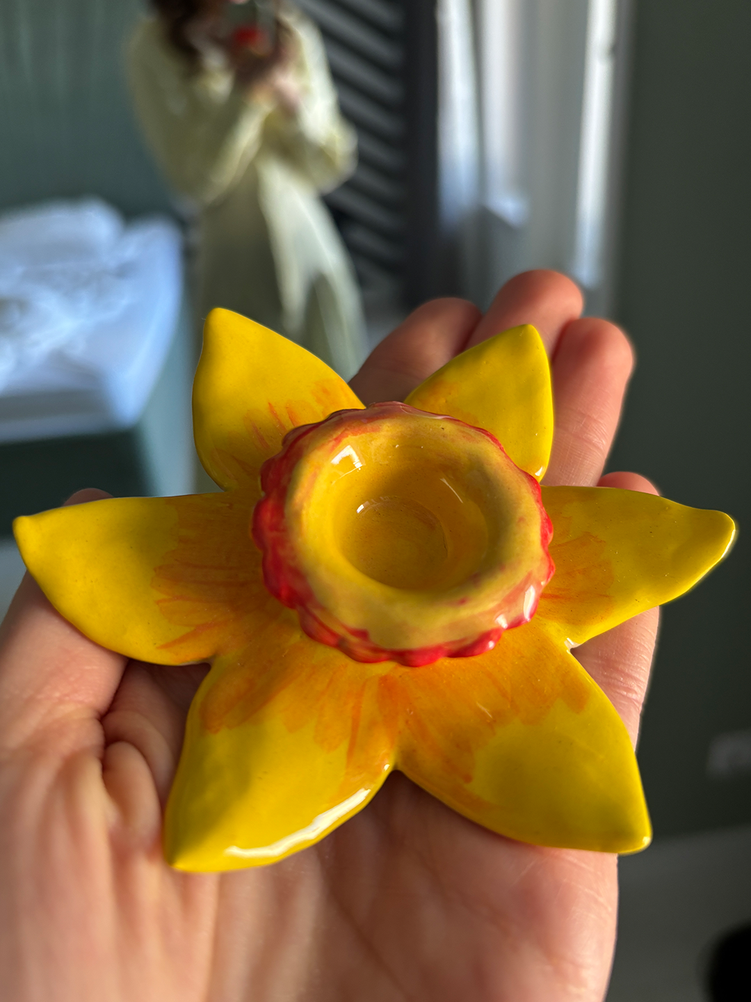 narsiss yellow 3.png