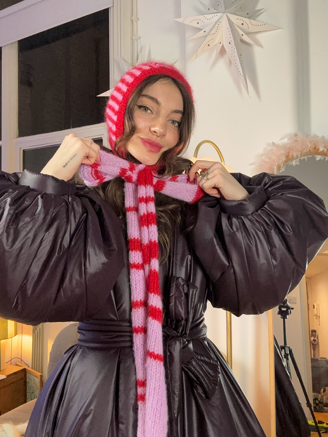 red bonnet stips.png