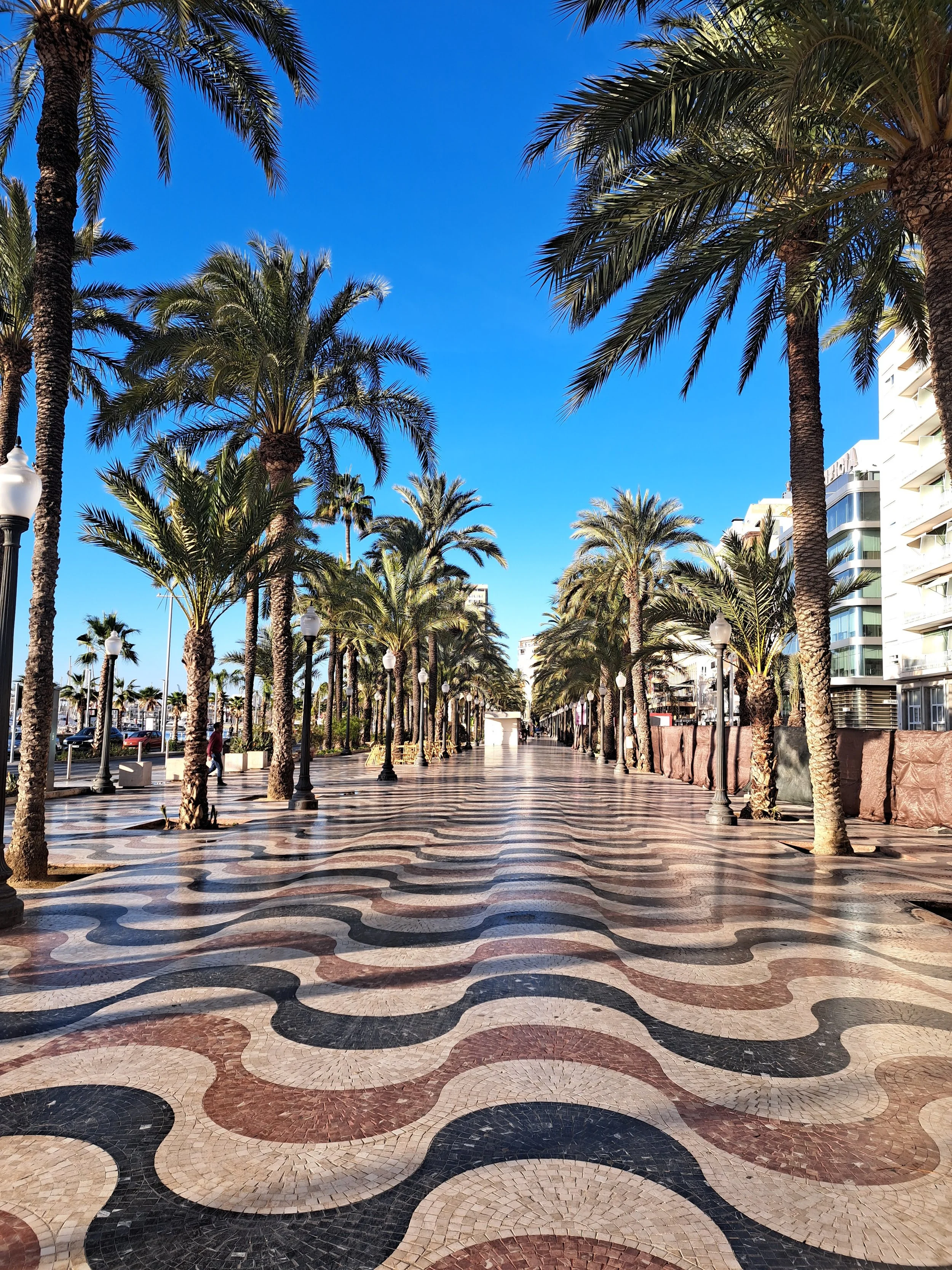 Why visit Alicante? 10 things that make this spanish city unforgettable