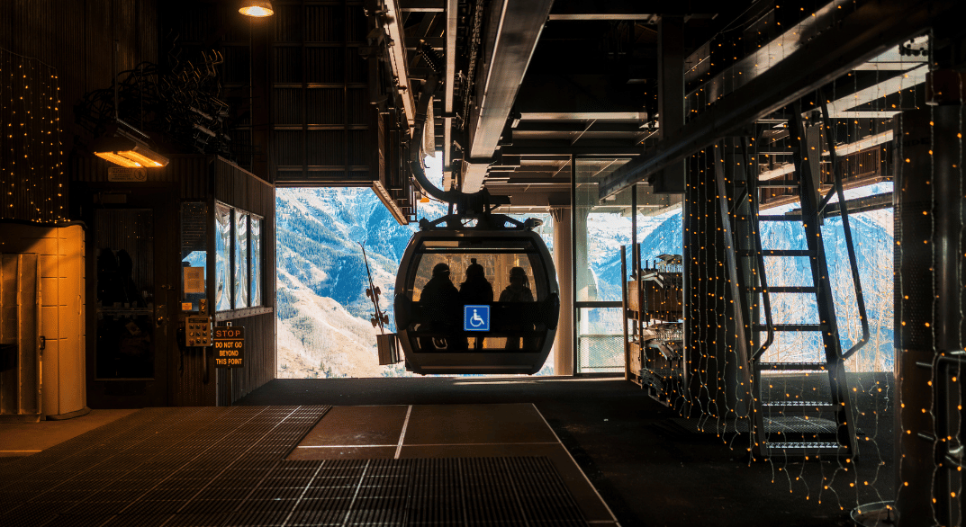 telluride-colorado-accessible-gondola-cabin