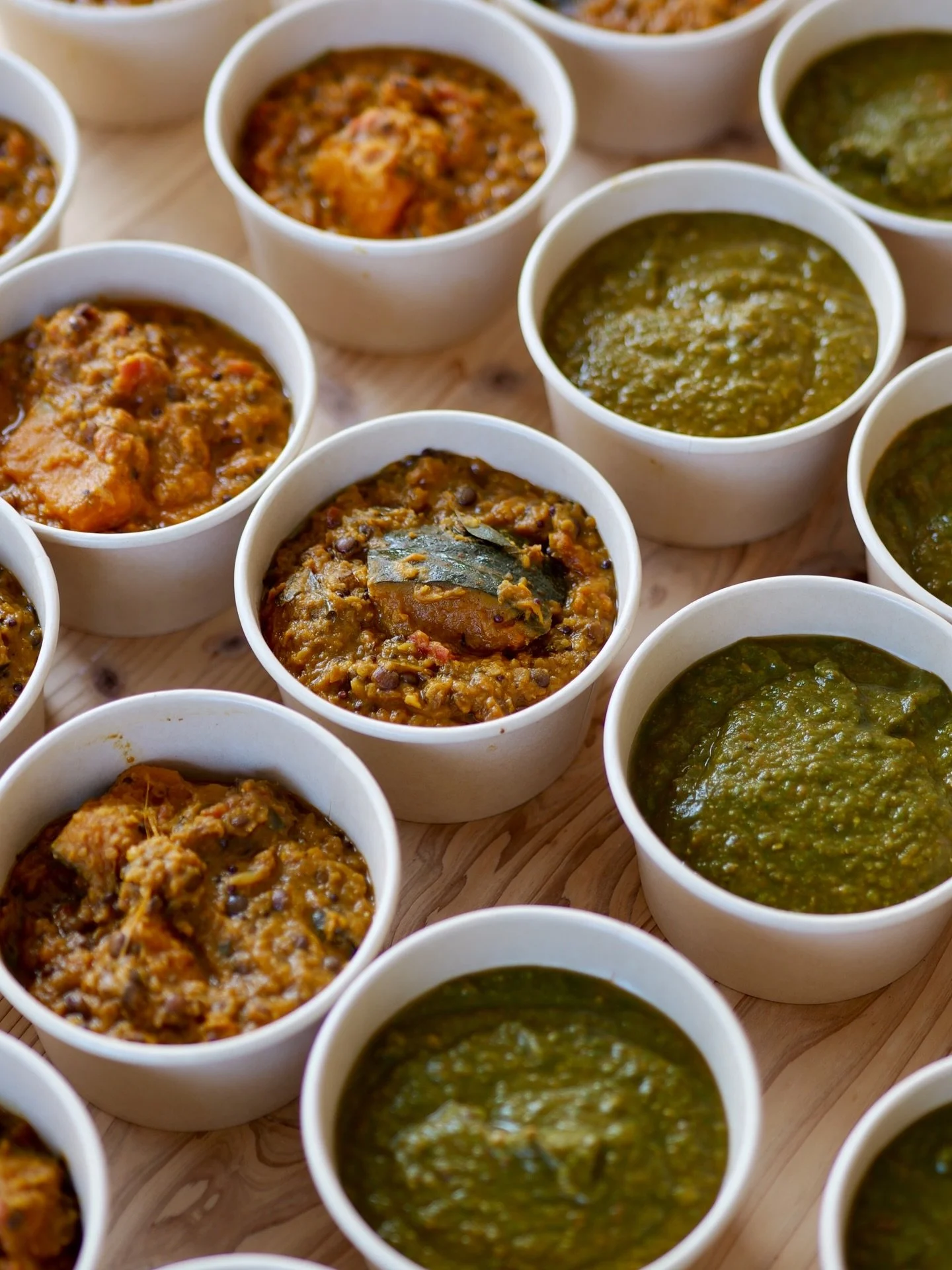 &ldquo;おいしい&rdquo;は強制できない。
人はみんな、過去食べたものすべてで味覚が作られている。
良い悪いではなく、十人十色だから、
100万人全員が100点を出す料理は、存在しないと思う。

だから私は、 &ldquo;おいしい&rdquo;はマストではなく
そこに食べ物があること、生きる栄養を与えること。
それだけで、本当に充分だと思う。

それでも、やっぱり作り手として
食べてくれる方に、
少しでもおいしいと喜んで欲しい。
そう願うのは、私のエゴかもしれないけど、

せめて、相