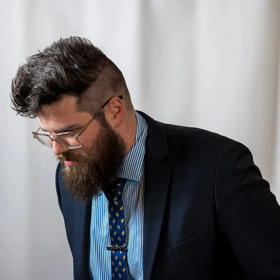 📸 Head shots that show personality? Yes, please!

Geoff was a dream to work with - a little shy at first, but we love a king who is a natural in front of the camera. 

Plus, his work is important. Geoff works in the non-profit space: building, maint