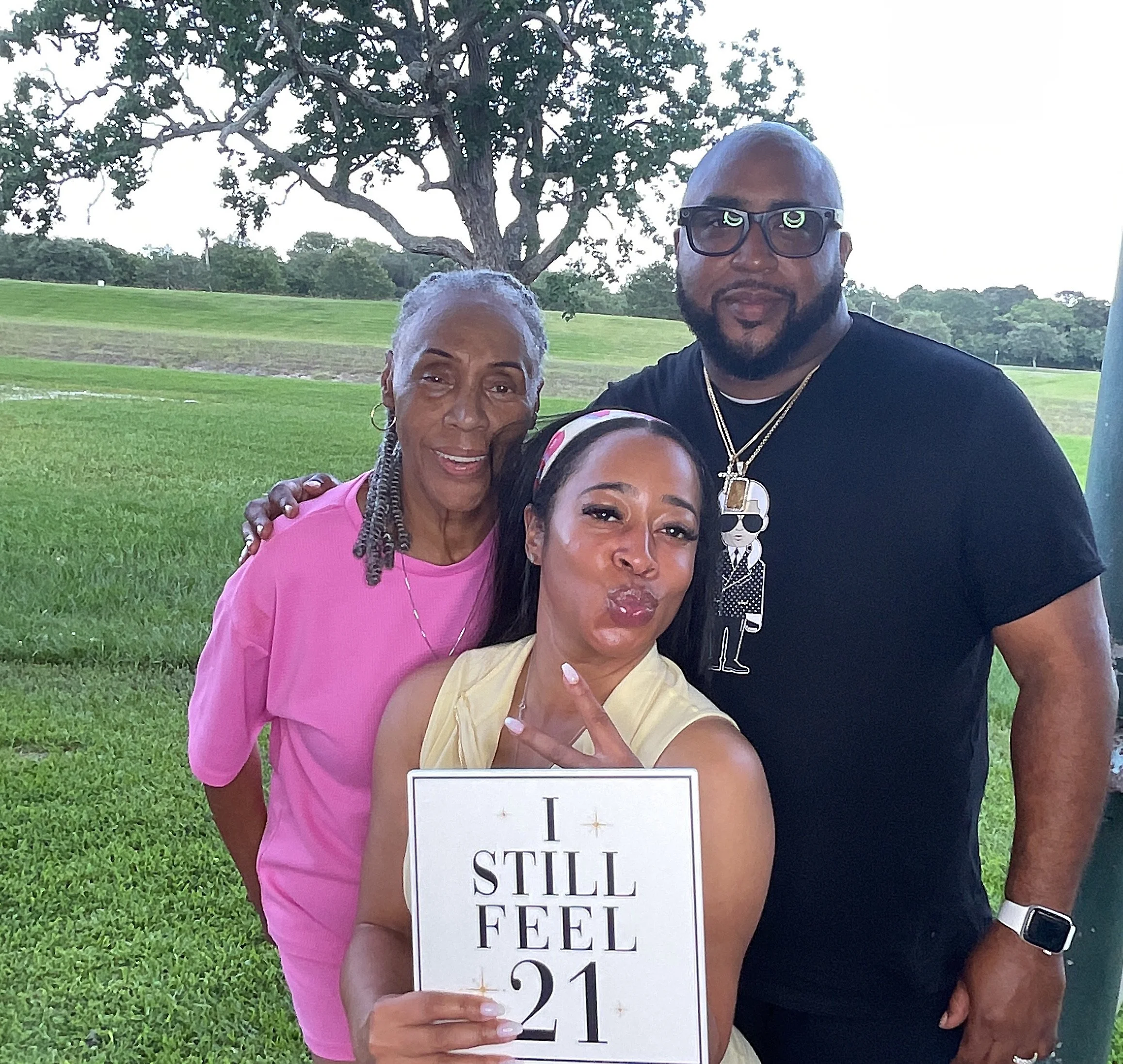 0093-Denises_59th_Birthday_Celebration-d1.jpg