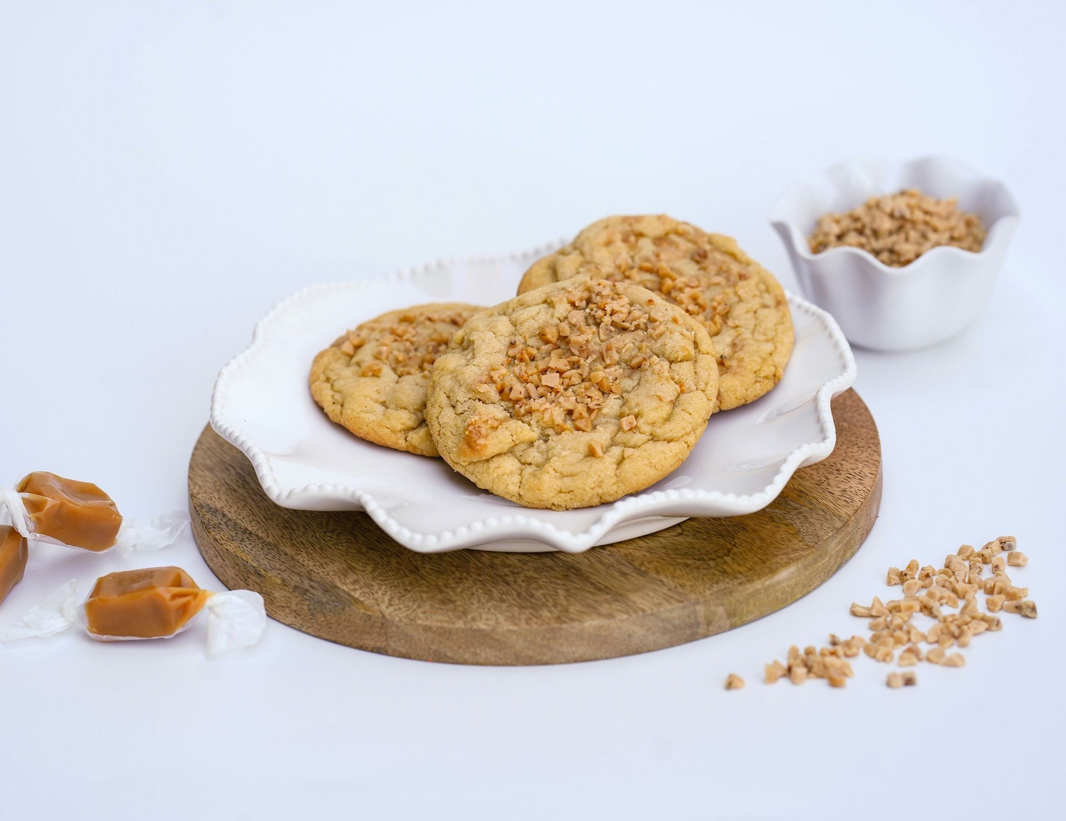 Sweet, salty, buttery perfection 🤎🍪

Our Salted Caramel Toffee Cookie is loaded with rich caramel, buttery toffee pieces, and just the right touch of sea salt. It&rsquo;s chewy, indulgent, and basically everything you want in a fall cookie!

And be