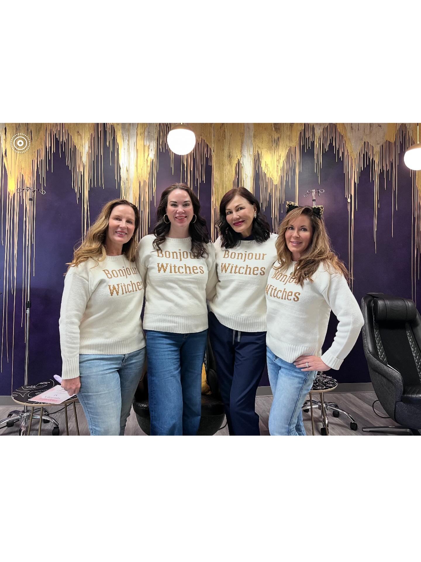 Bonjour Witches from botox anonymous!🧹🕷️🎃