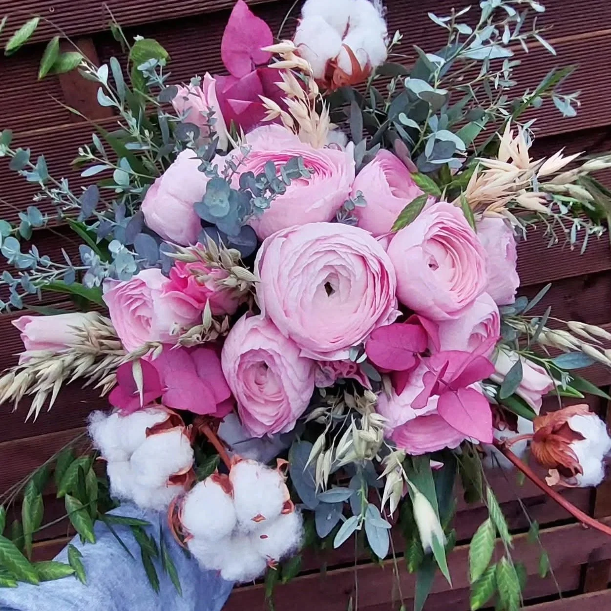 Bouquets & compositions