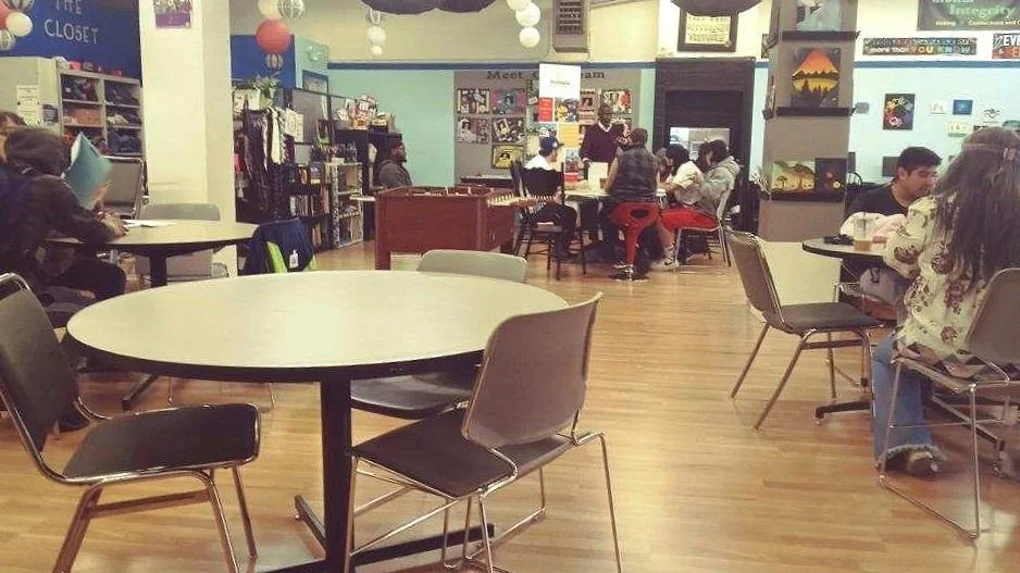 darell & center old.jpg