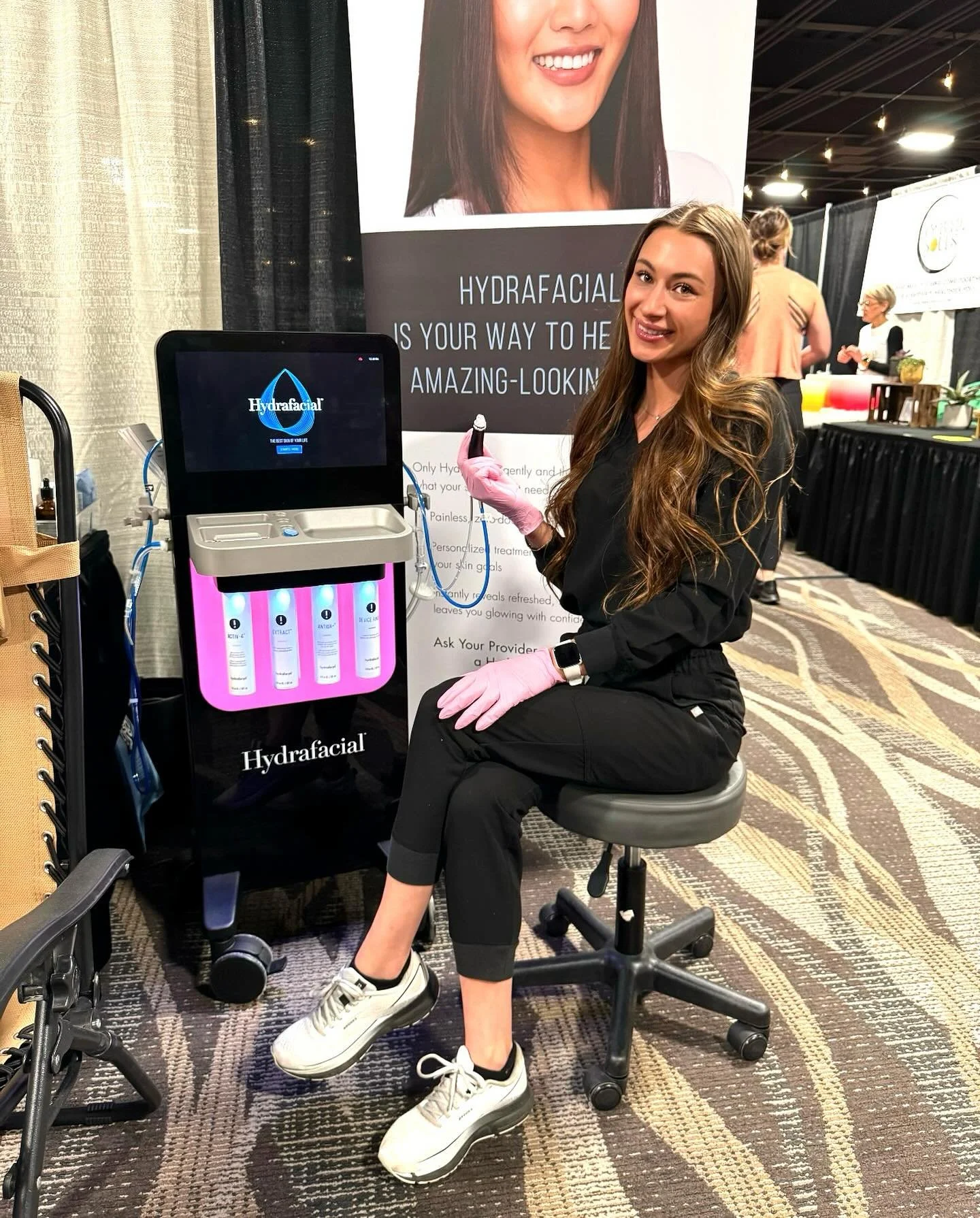 The Bend Beauty Expo was nothing short of a success.✨ This experience and being a part of the community was very special. Thank you @bendaestheticsandwellness for letting me help out by demoing the HydraFacial. I already can&rsquo;t wait for next yea