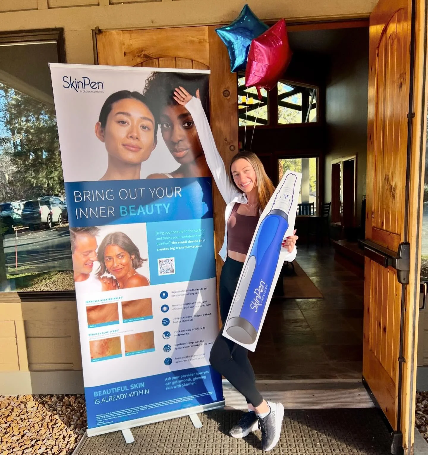 My most recent training was @skinpen with the beautiful @tamberly.auer💙 I have always loved SkinPen because of the technology backed by science and being the first FDA cleared cordless microneedling device. 

SkinPen is proven safe for all skin type
