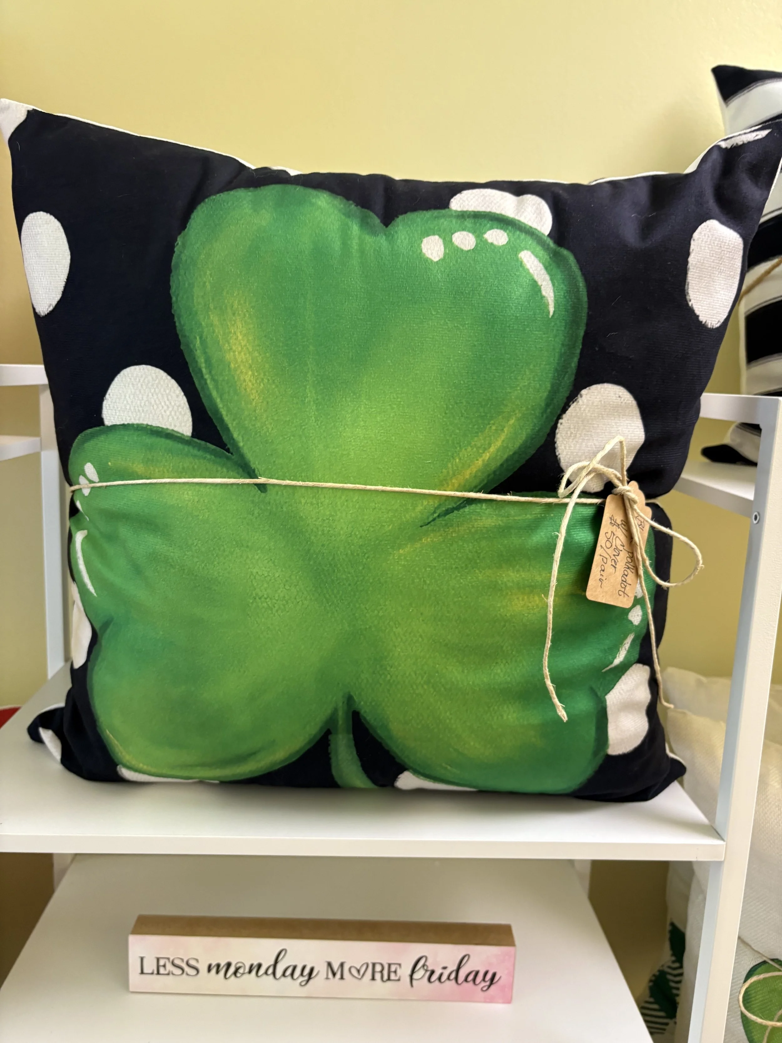 Clover w/ Polkadots (Pair)