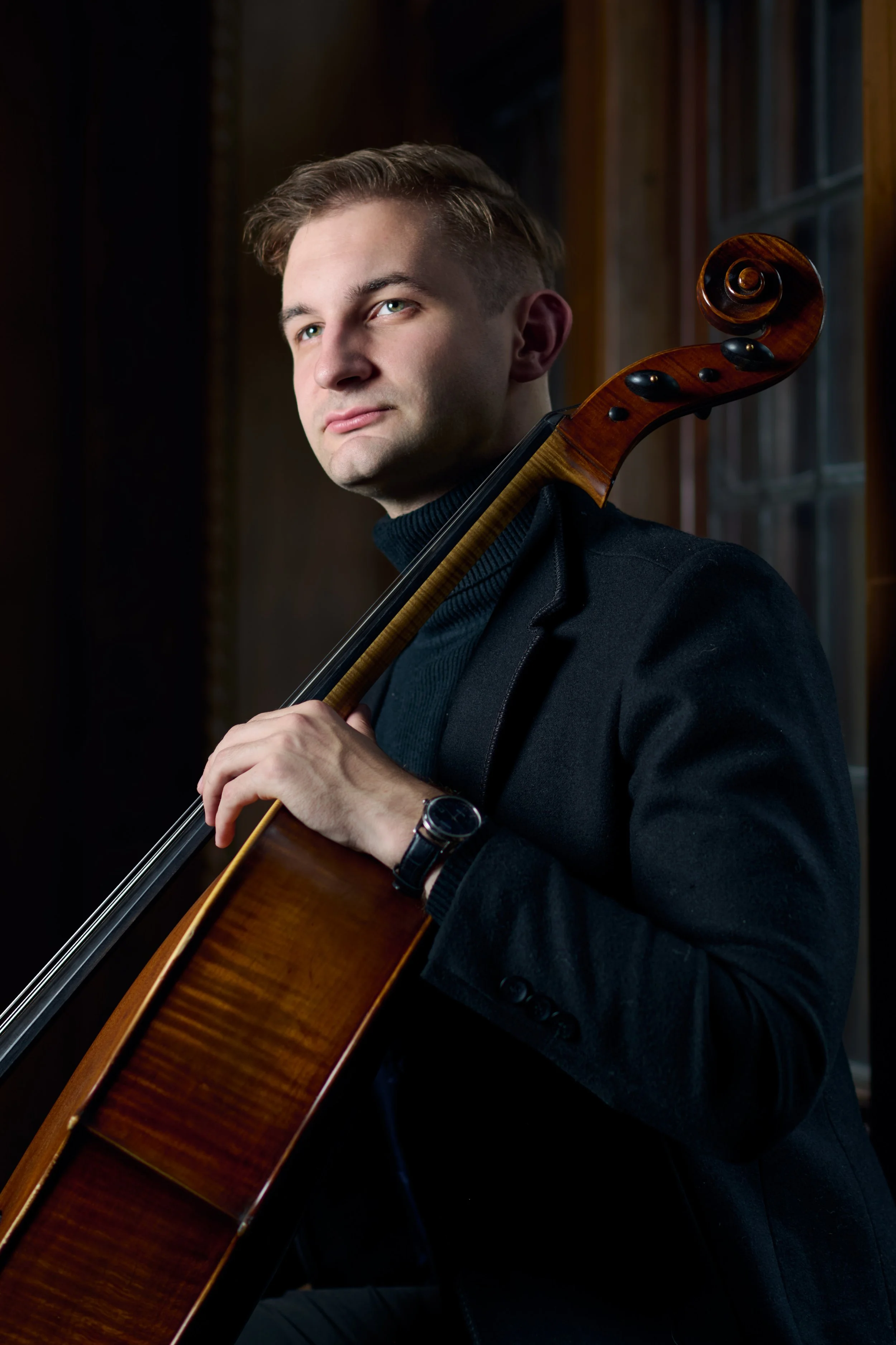 Cellist Matthew Fields