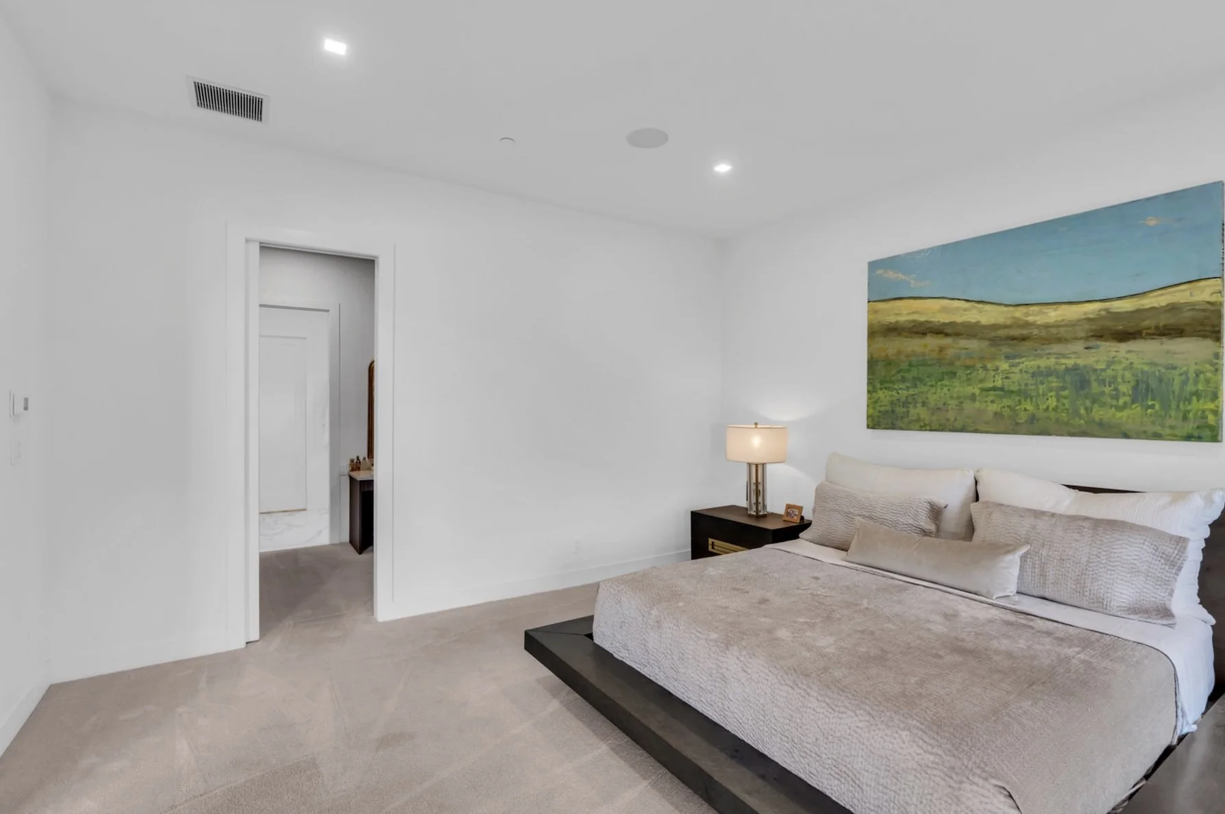 10th bedroom 2.jpg