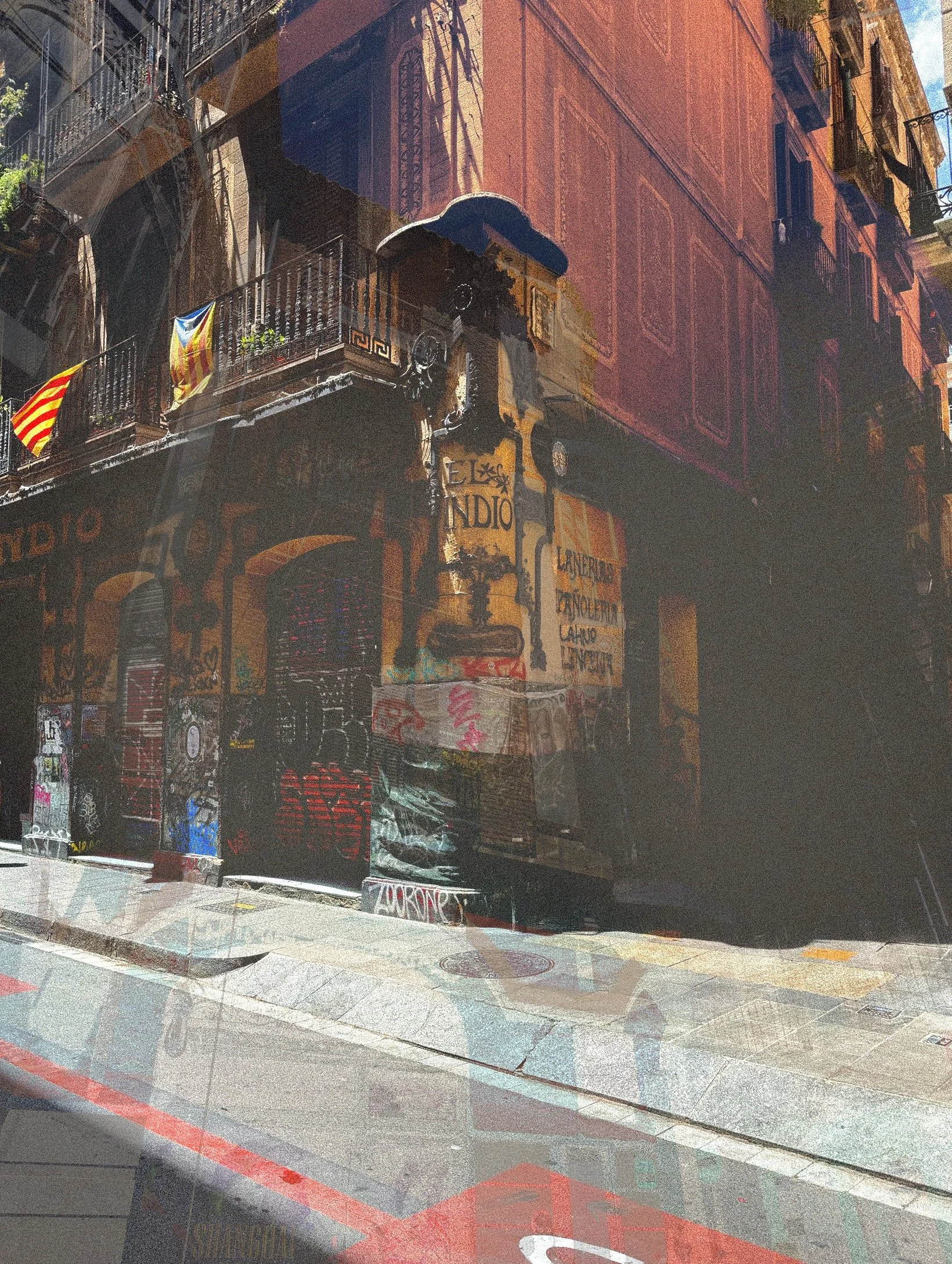 Barcelona Alley