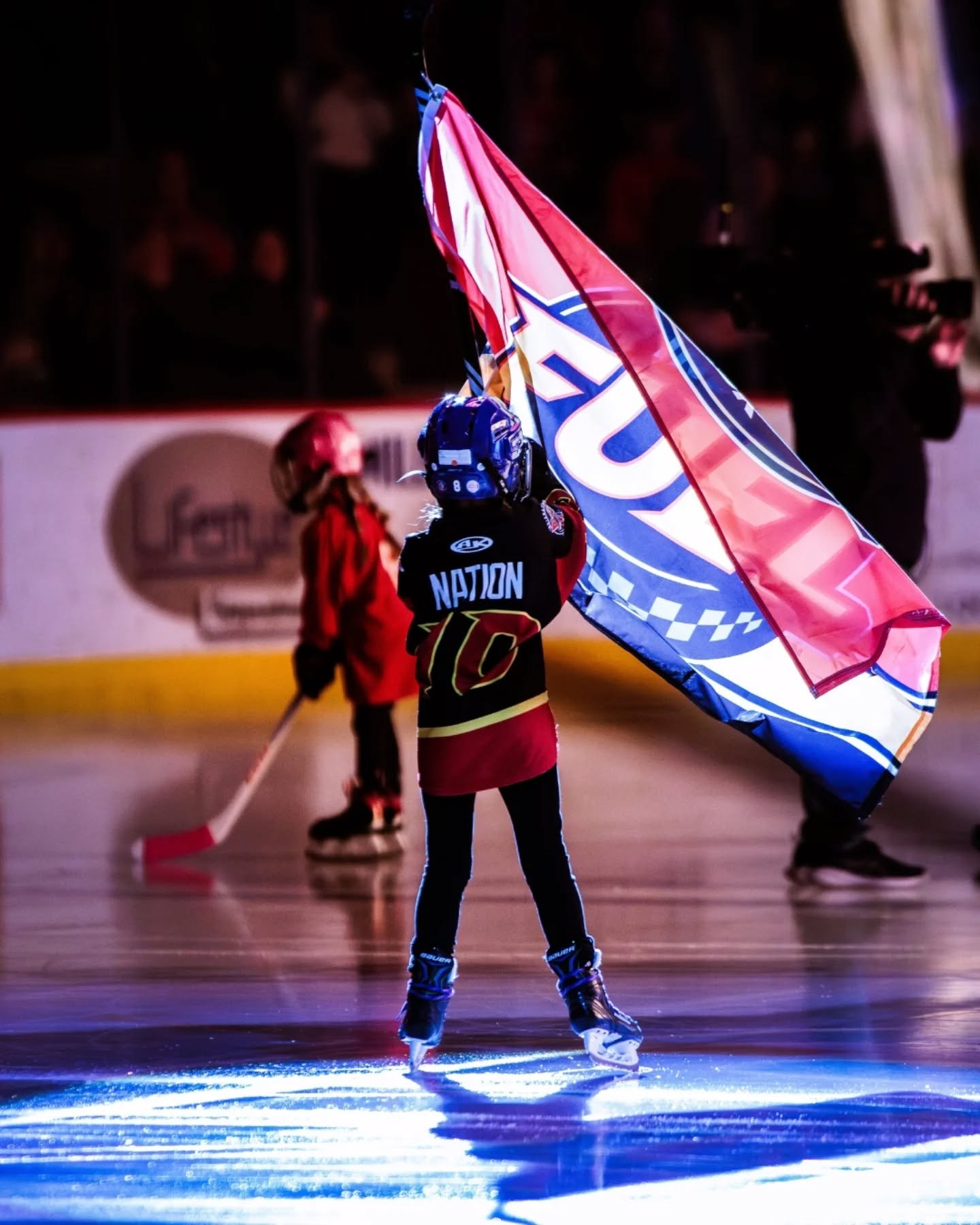 No Indy Fuel game coverage is complete without the fans who pack the Fishers Event Center, and Nitro bringing cheer and mischief to both the ice and stands. (pt. 3/3)

January 2nd's game featured a special intro by young hockey players on the ice wit