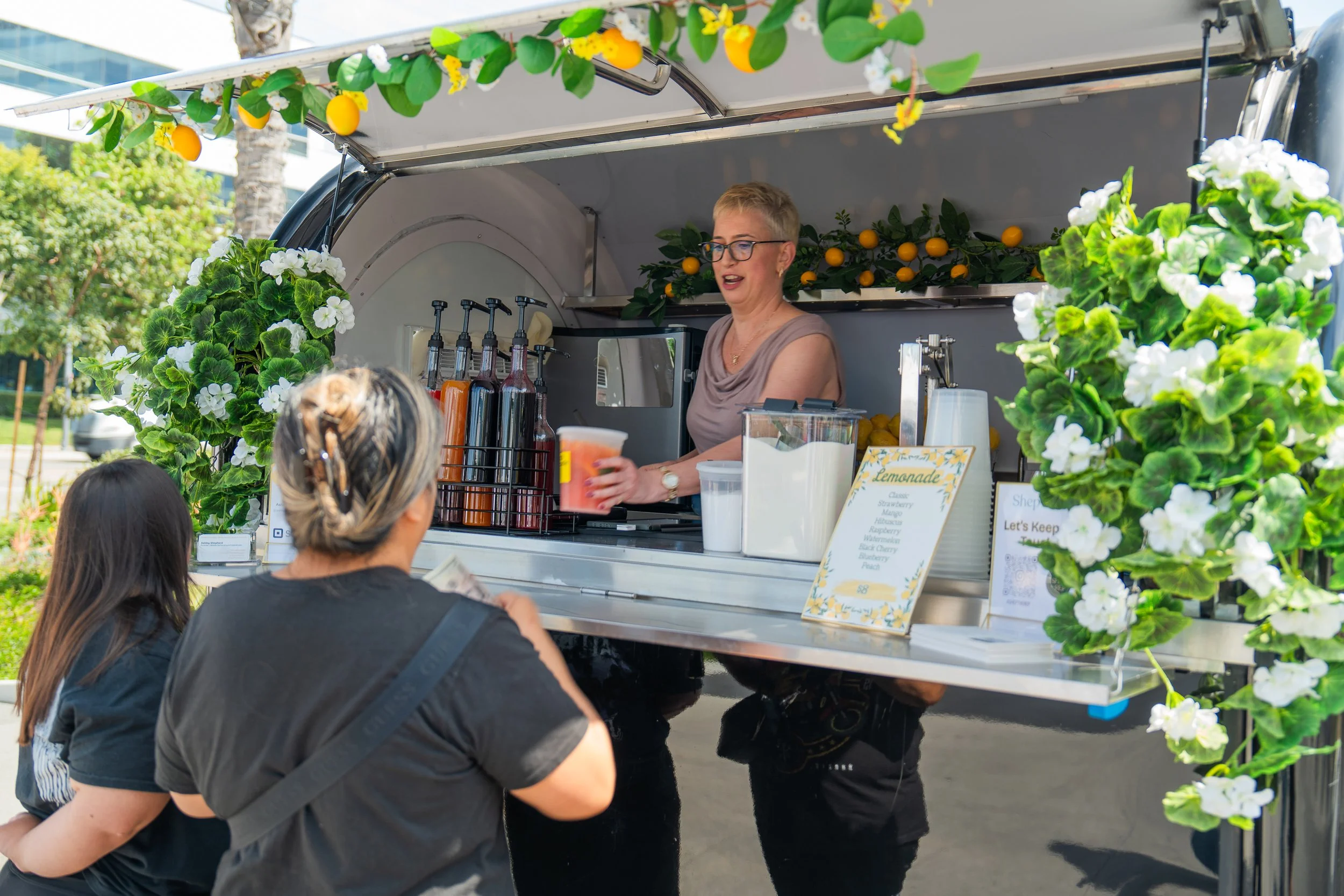 RoamingLaraDreamersMarketEnclave-168.jpg
