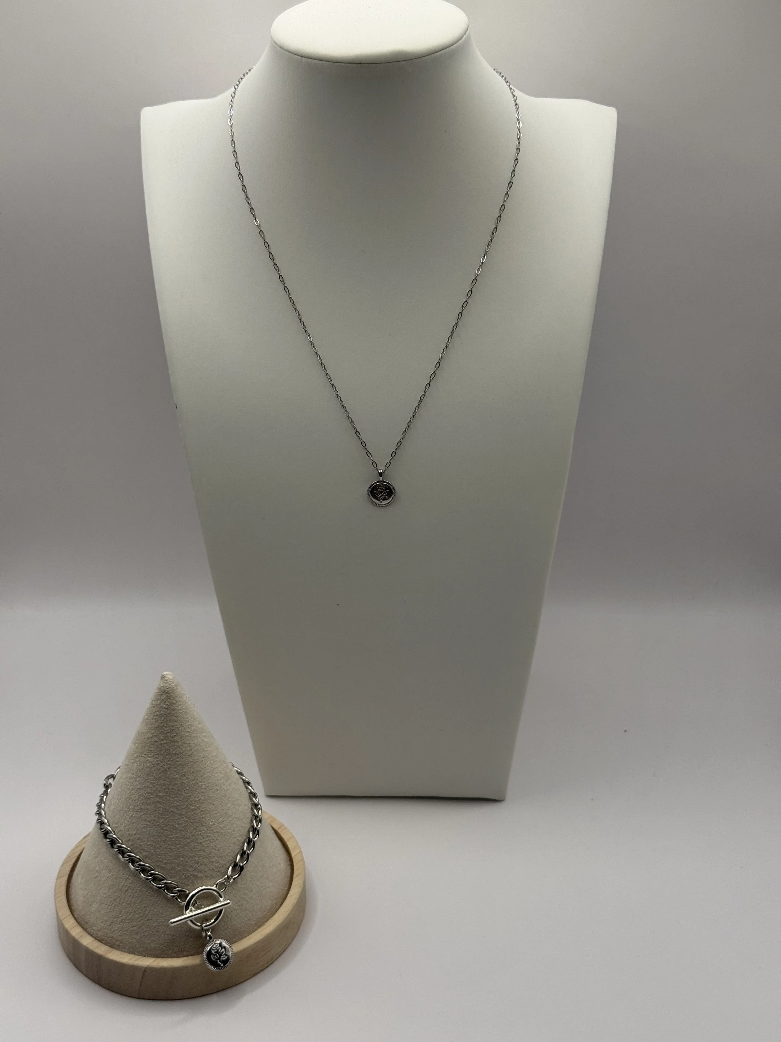 Silver Floral Set - Necklace and Bracelet