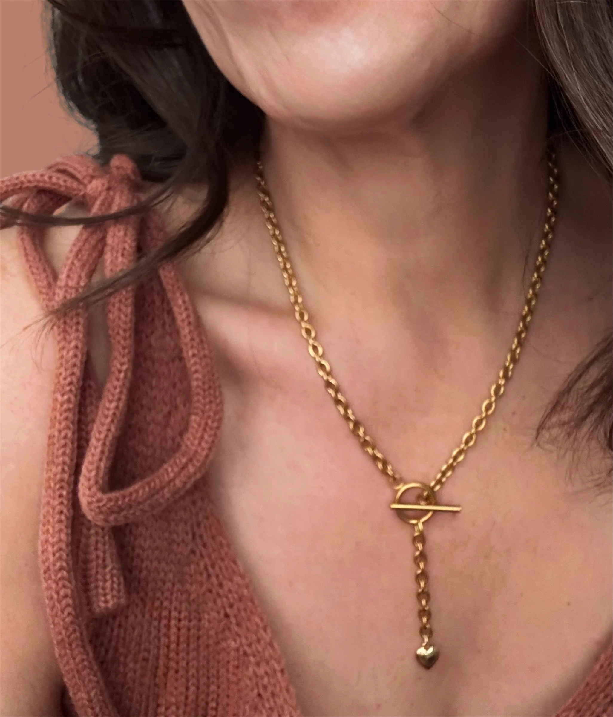 Rolo Toggle Chain with Heart Charm Drop