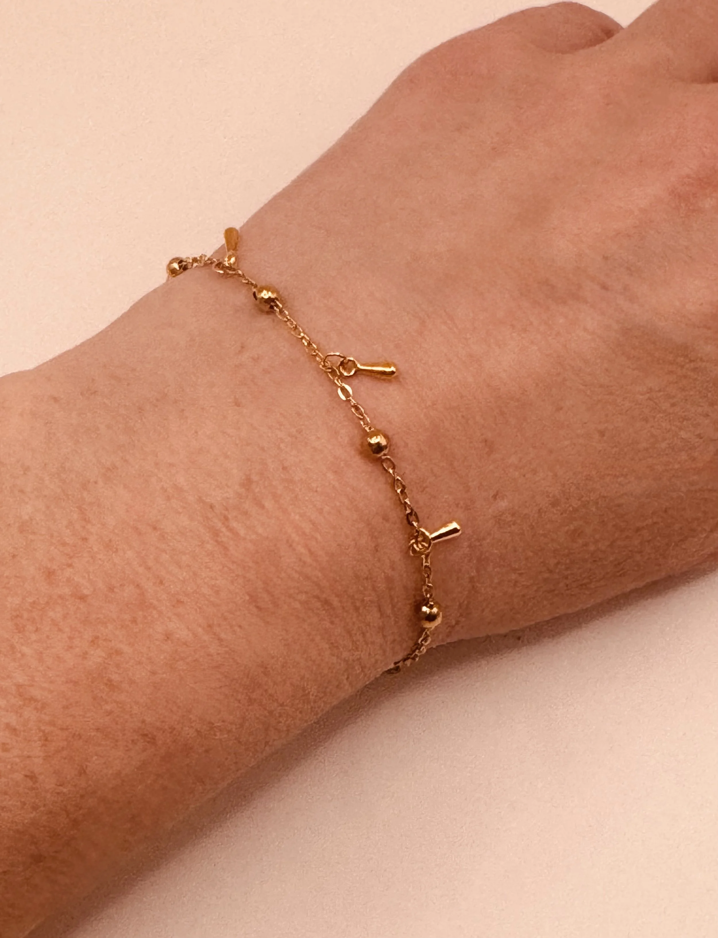 Dewdrop Bracelet in Gold