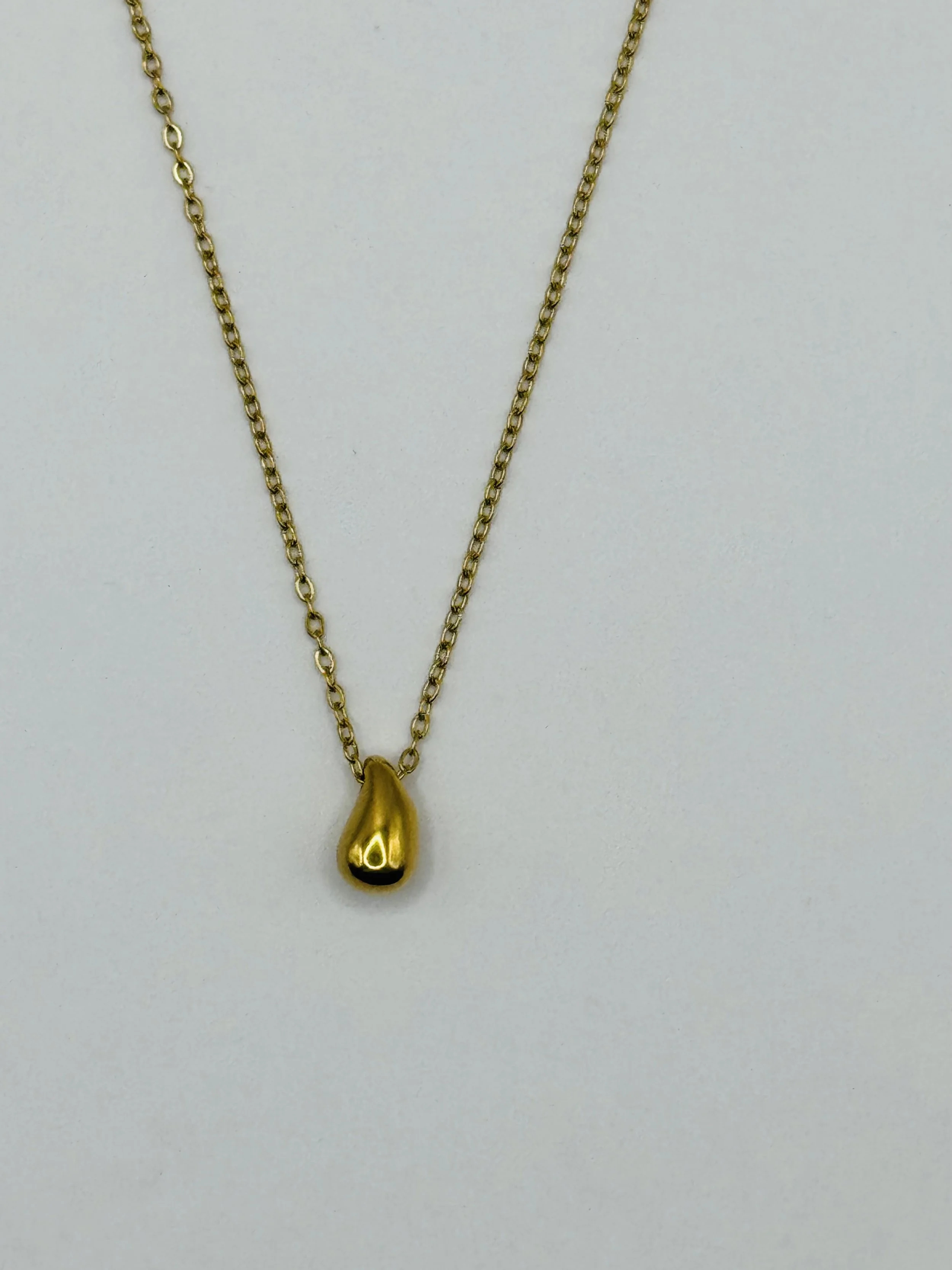 Waterdrop Pendant Necklace (Gold / Silver)