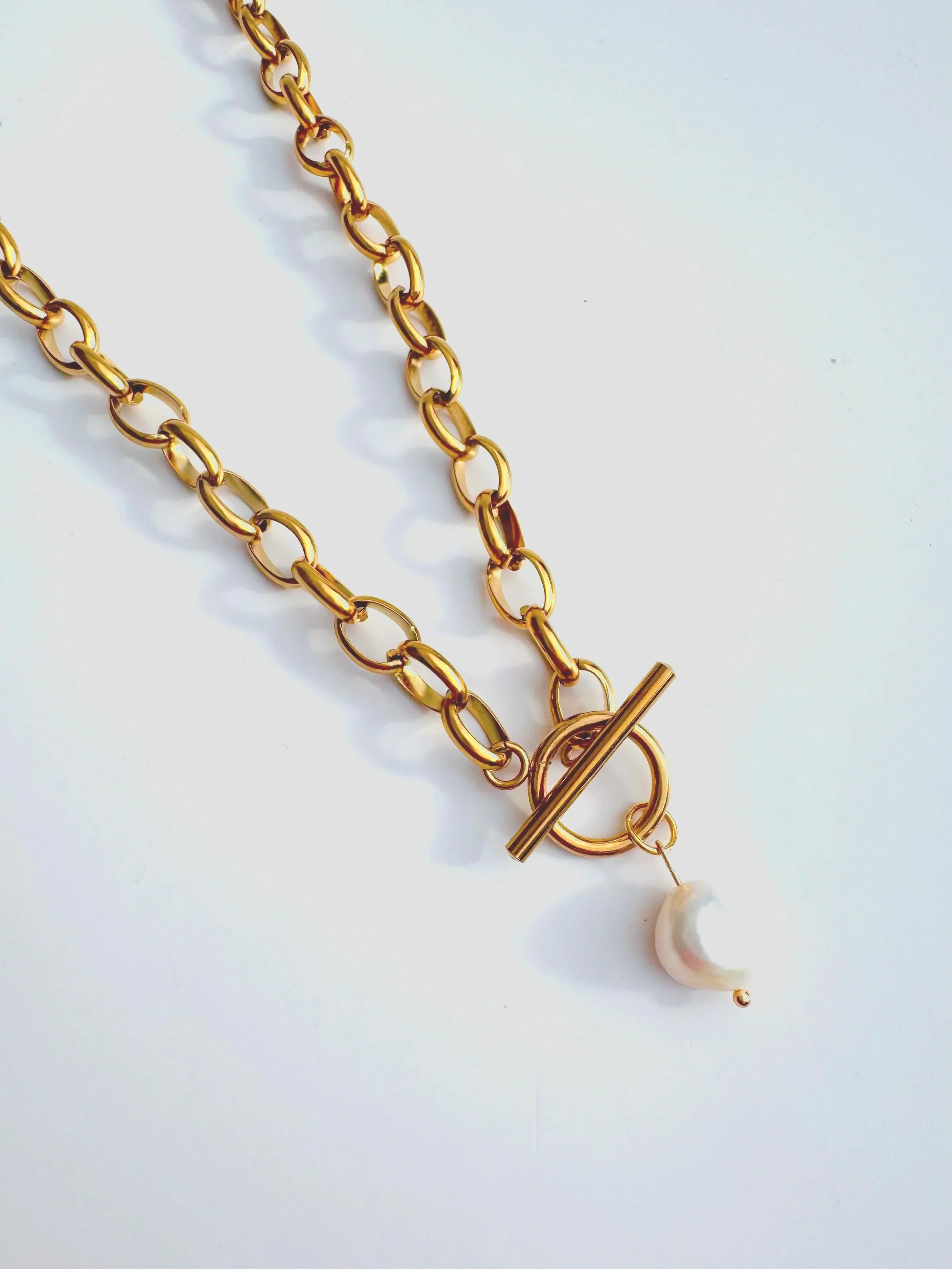 Pearl Toggle Rolo Chain Necklace