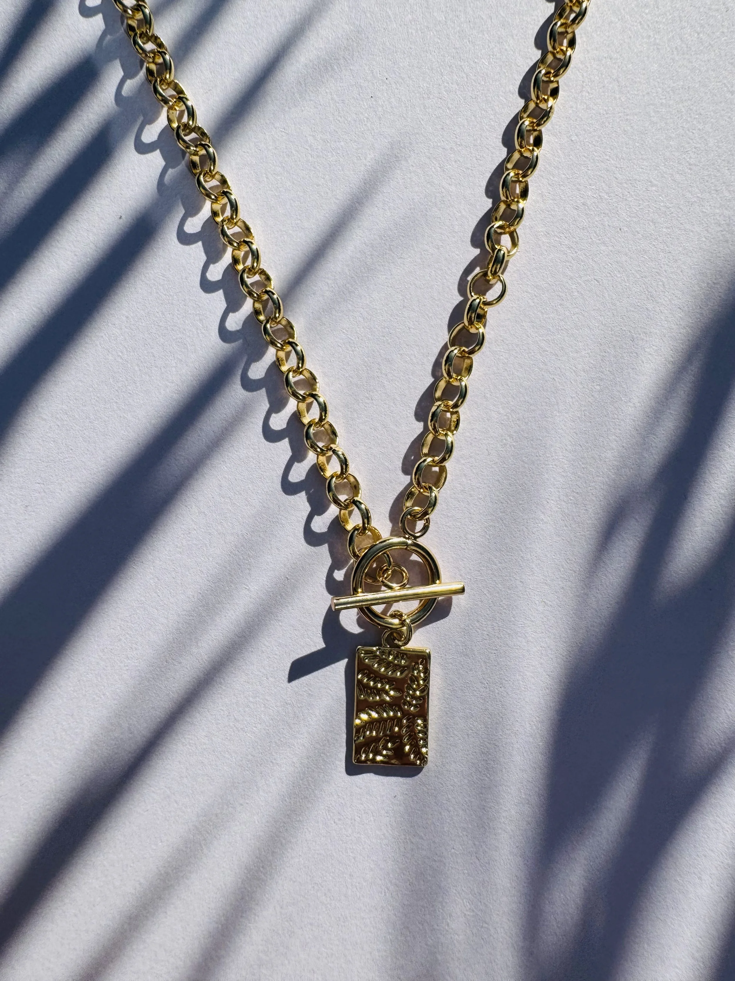 The Verdure Toggle Chain Necklace