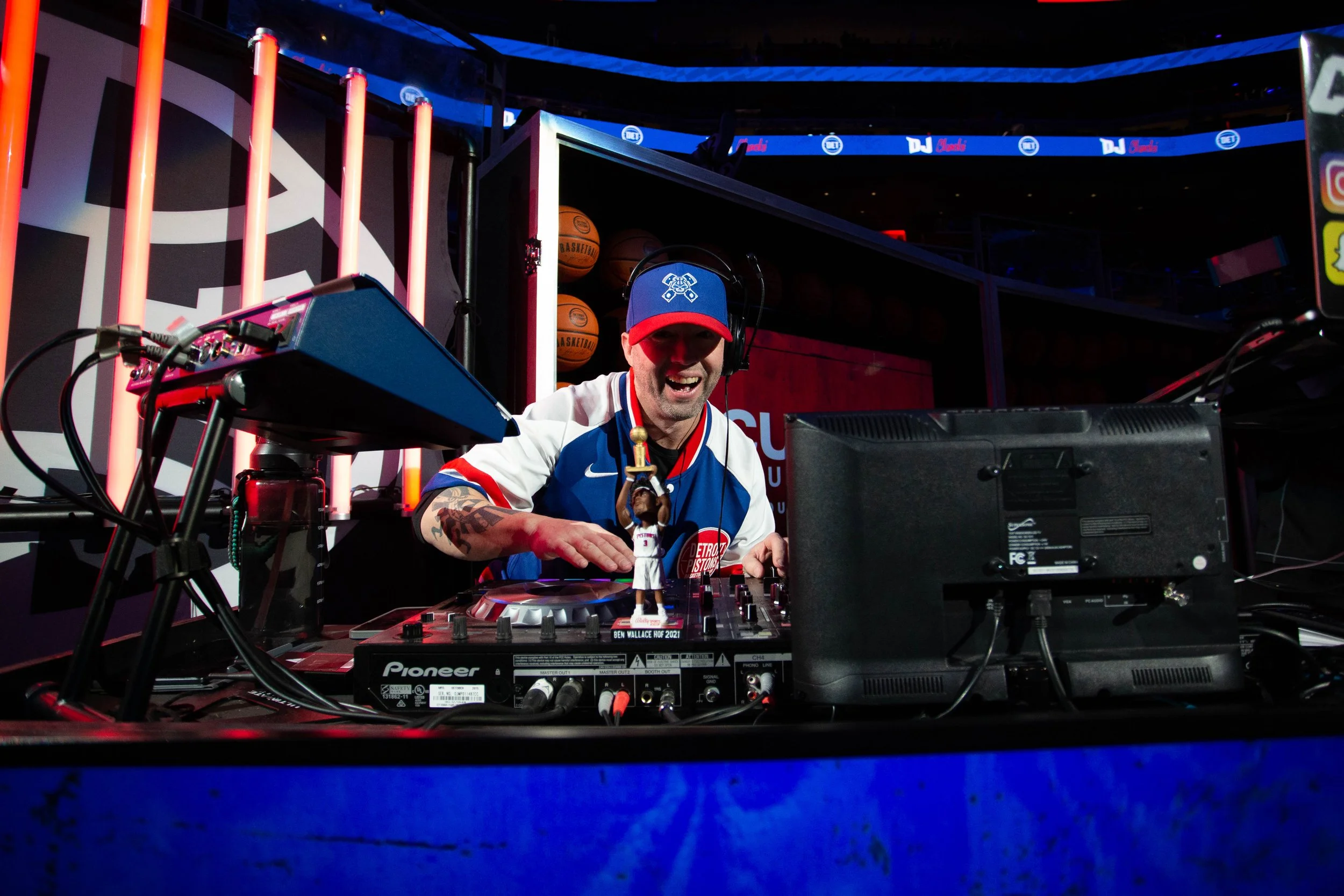 2022-03-04 Chachi - Pistons vs Pacers - Sonja McGovern-7.jpg