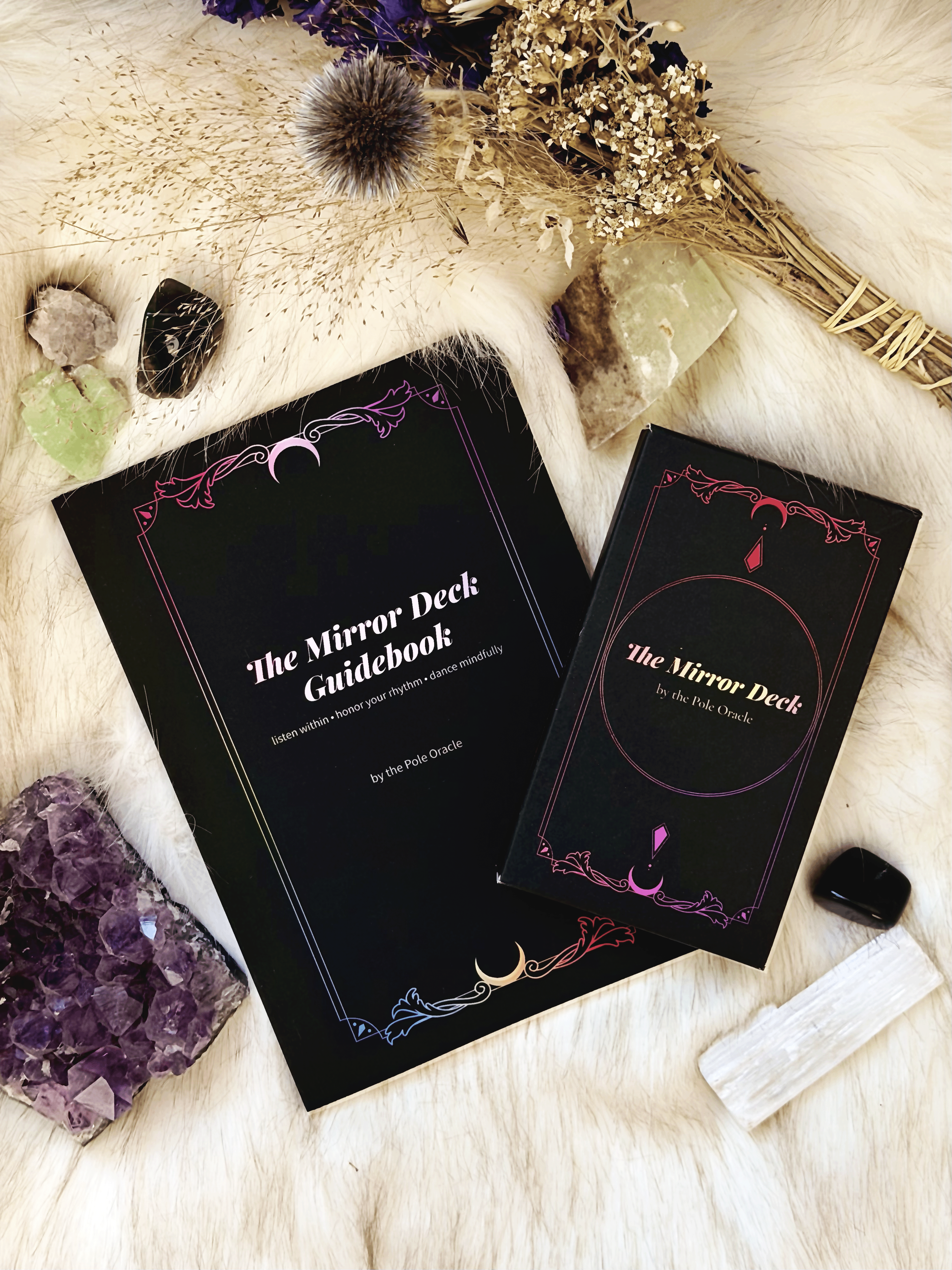 pole-oracle-mirror-deck-guidebook-full-set