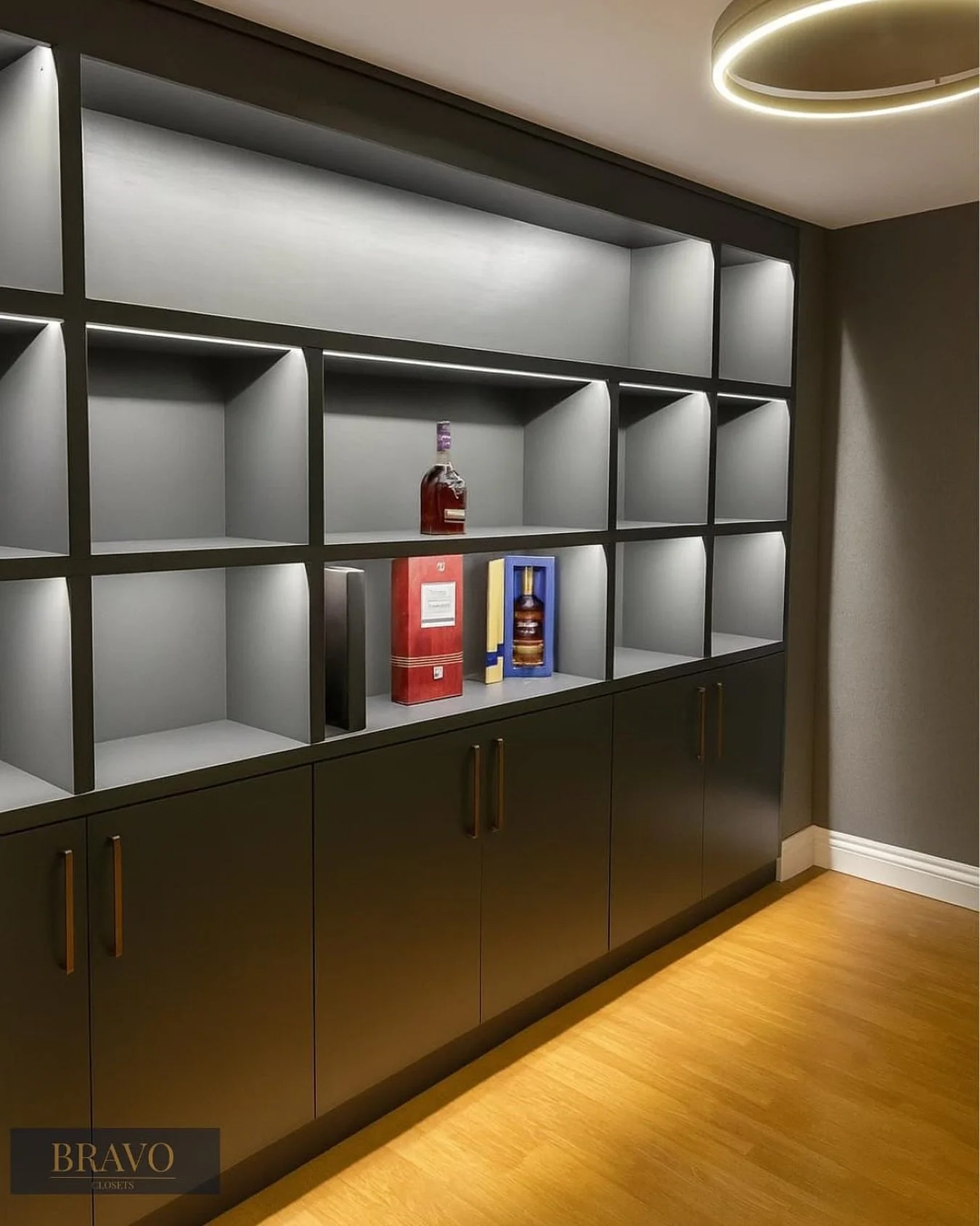 ✨ Where style meets sophistication. This custom bar wall unit is the perfect blend of modern design and functionality &mdash; making every pour feel like a celebration. 🥂🍷 #customcabinetry #bar #luxuryliving