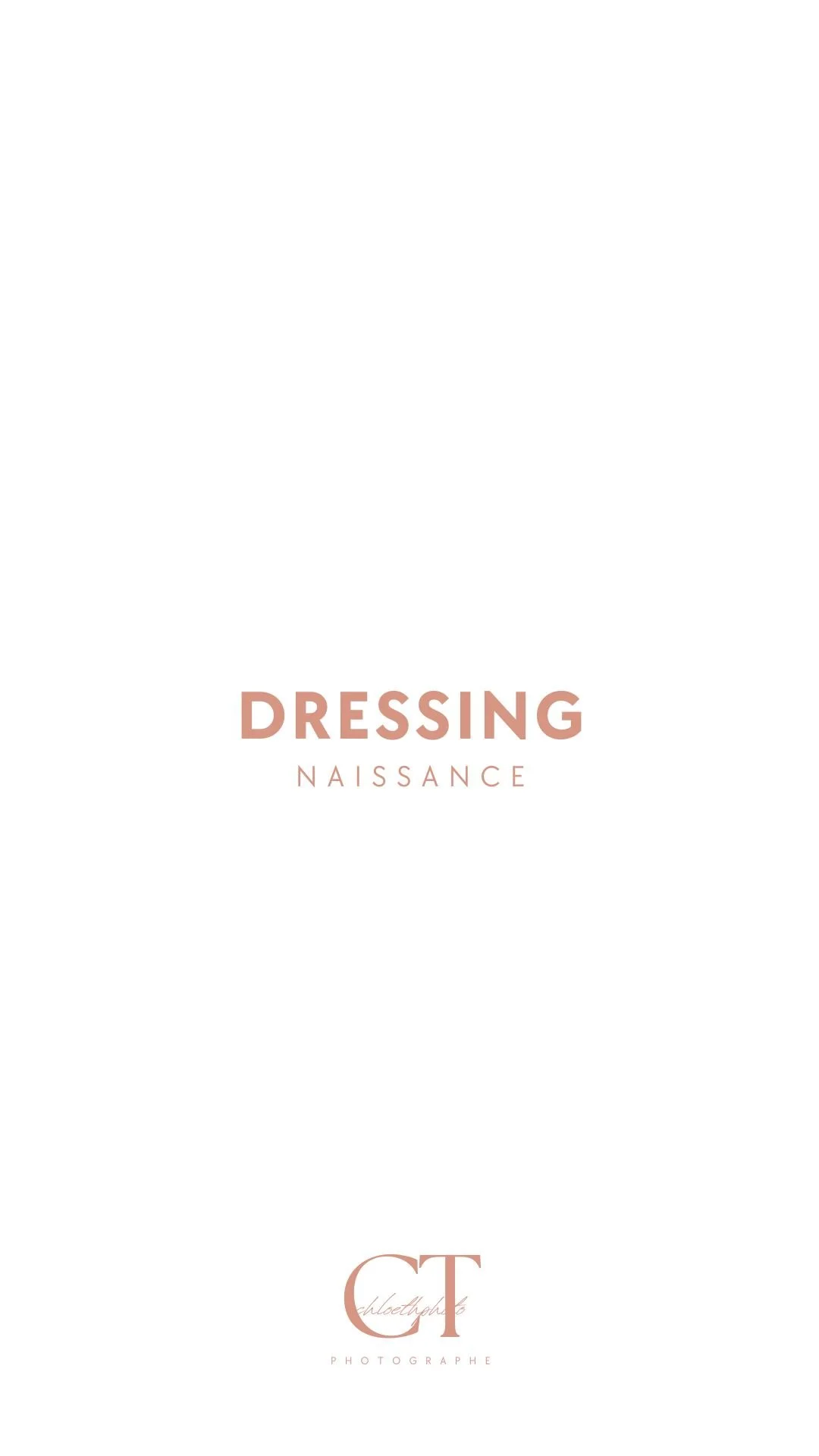 Couverture de livre intitulée 'Dressing Naissance' avec un design minimaliste en rose pastel et blanc.