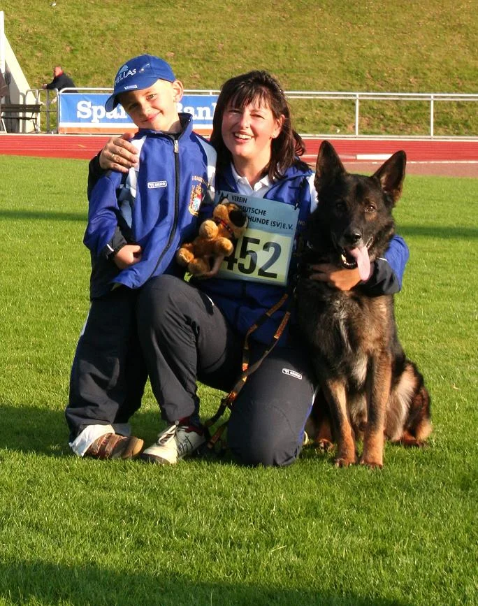 Bild_mit_Collin_und_Max[1].JPG