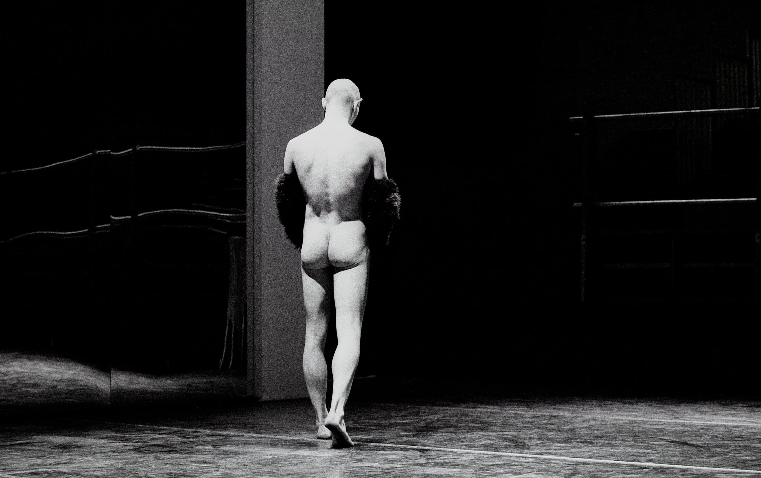   MICHAEL CLARK    MMM  KING'S CROSS DEPOT, LONDON 