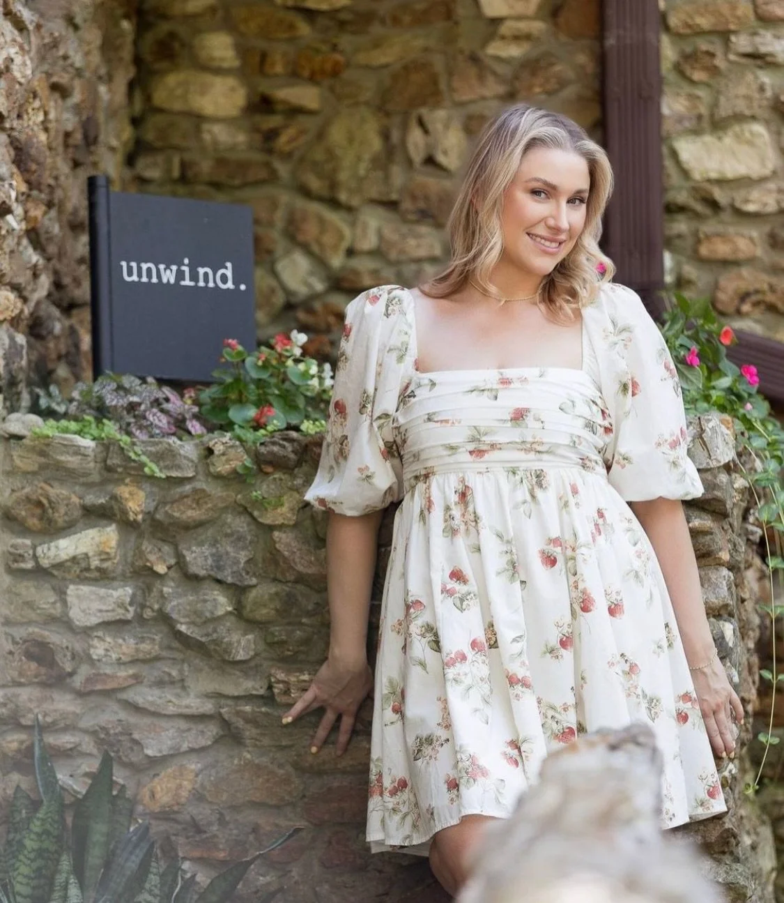 your friendly neighborhood esthi throughout the years 🫶🏻

three years later- here we are. never in a million years will i ever take this opportunity for granted 🤍 forever grateful to care for your skin 

xoxox,
lexi 

#stlesthetician #skincare #se