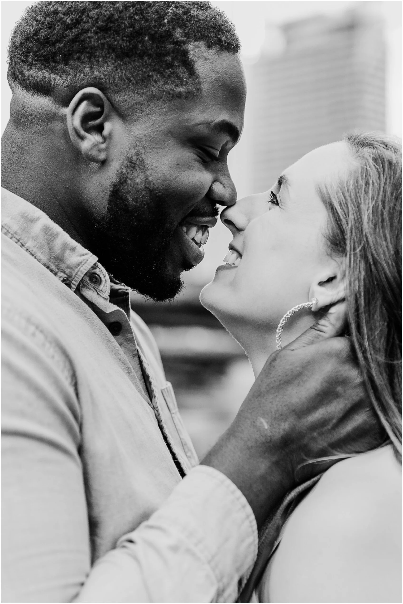 ChicagoRiverwalkEngagementSession_0018.JPG