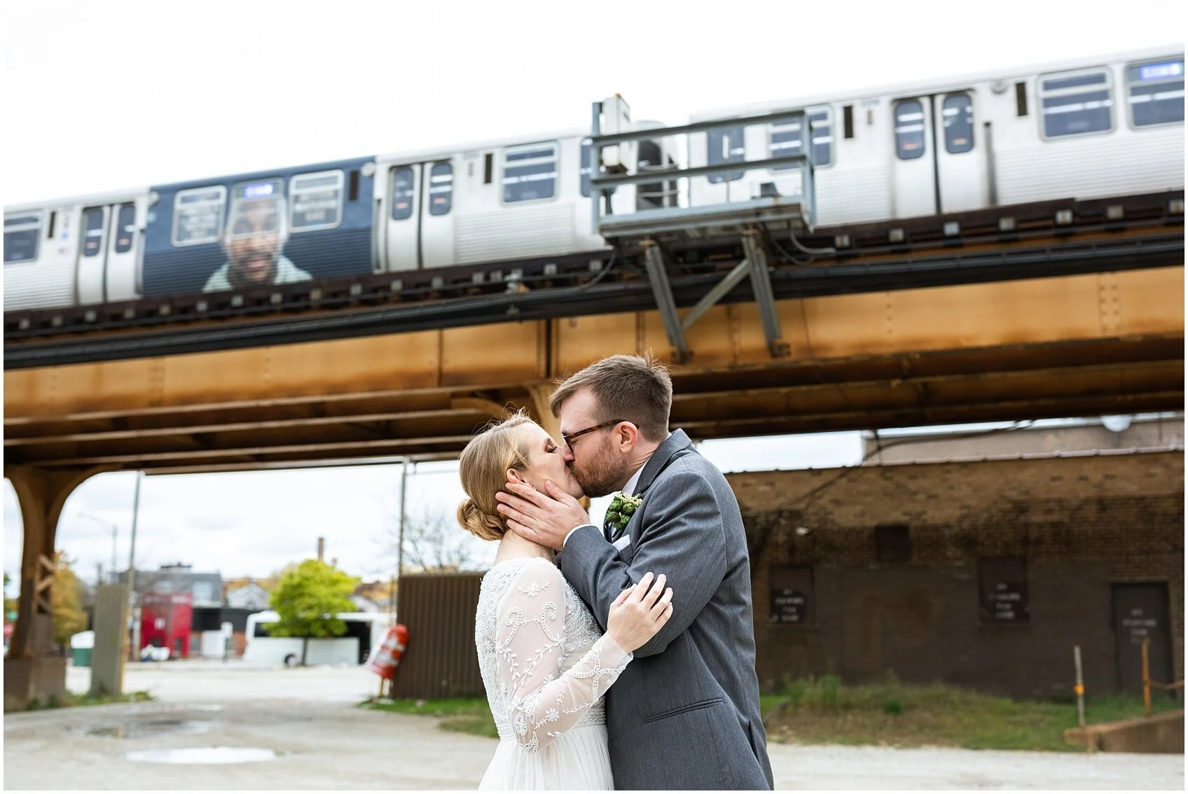 LoganSquareMicroWedding_0096.jpg