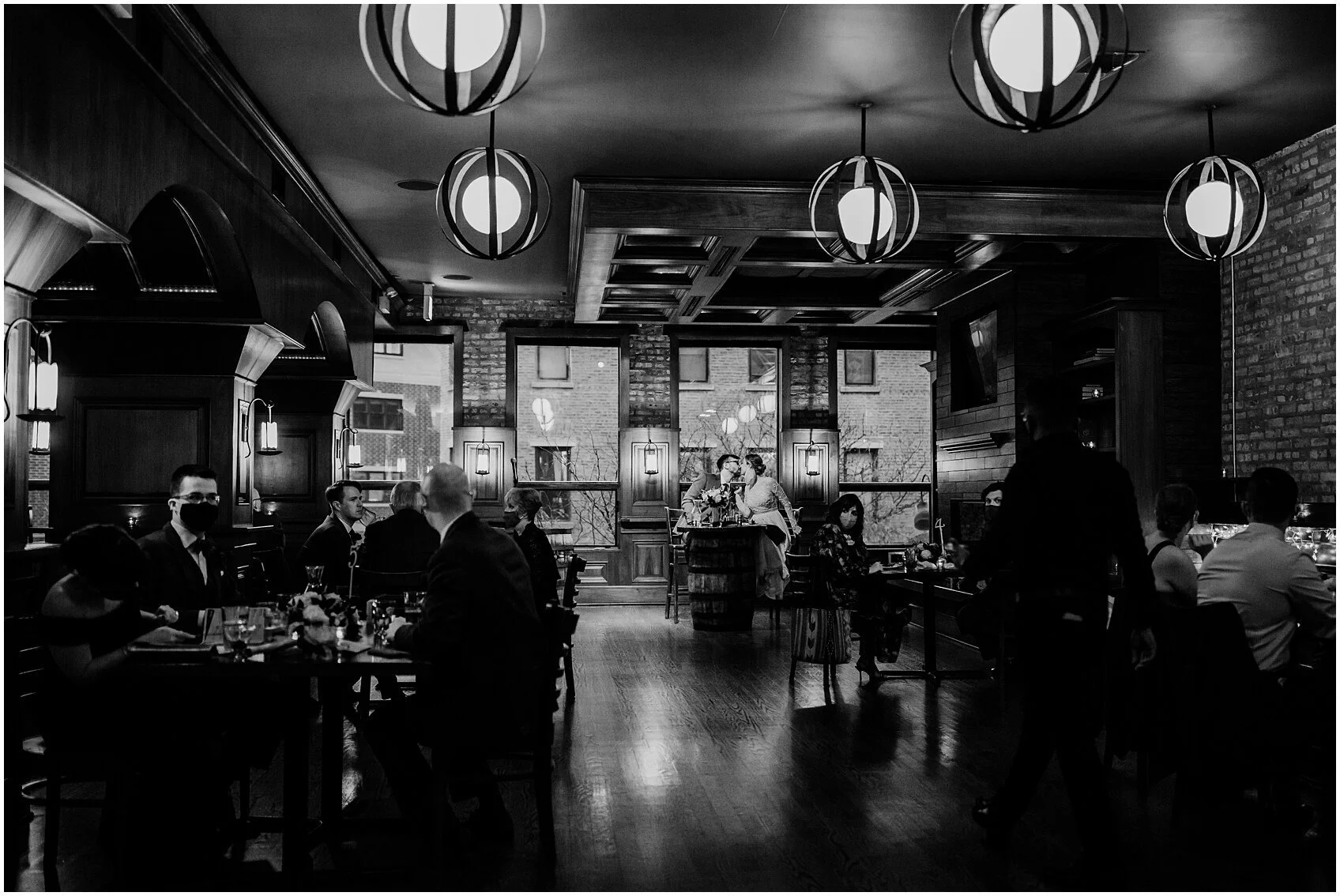 LoganSquareMicroWedding_0115.jpg