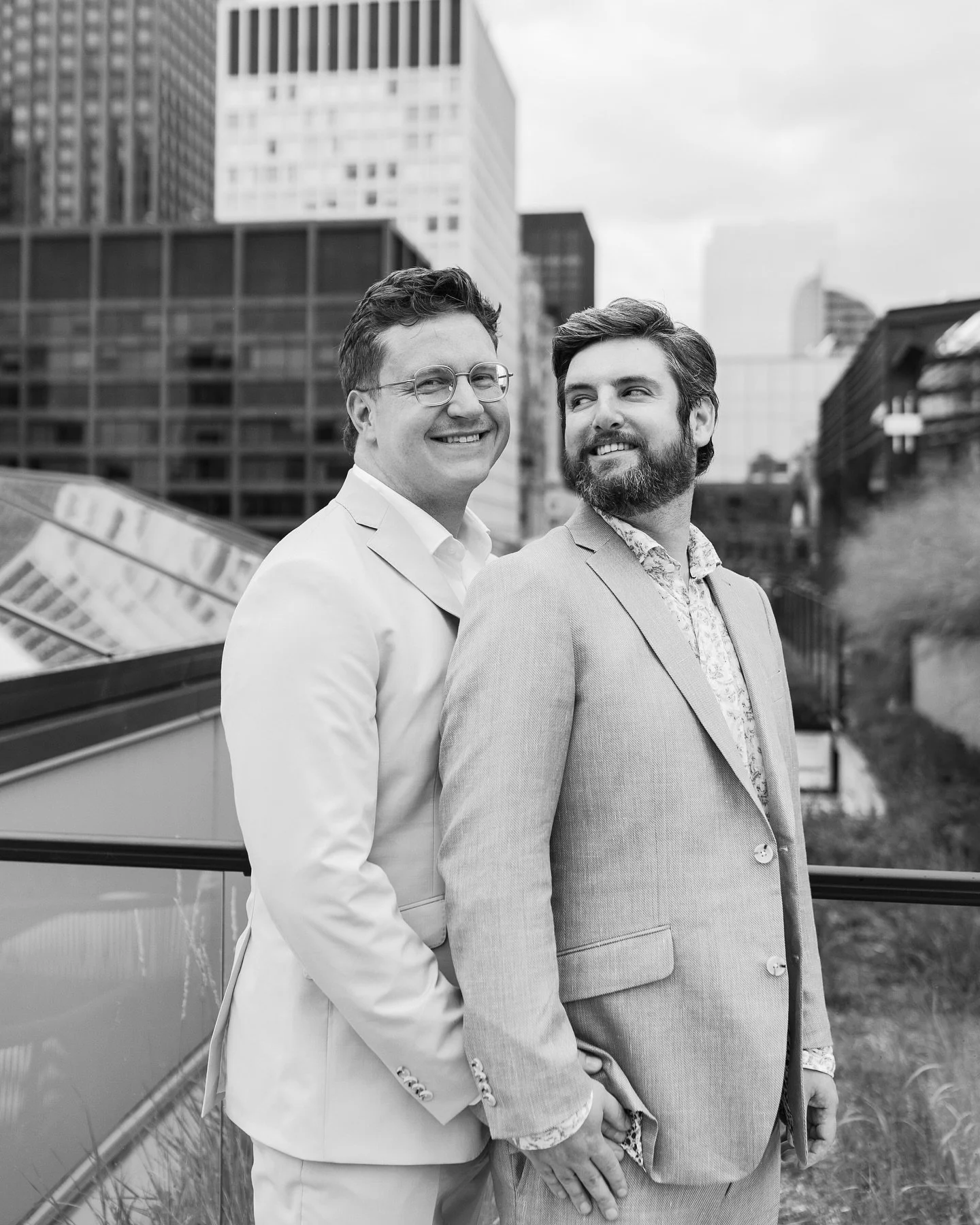 So many of my favorite summer wedding days have barely seen the feed! Wedding season was a whirlwind, but I&rsquo;m still dreaming about the charcuterie situation (and all the love and joy) from Mark &amp; Steve&rsquo;s wedding day!

Getting Ready: @