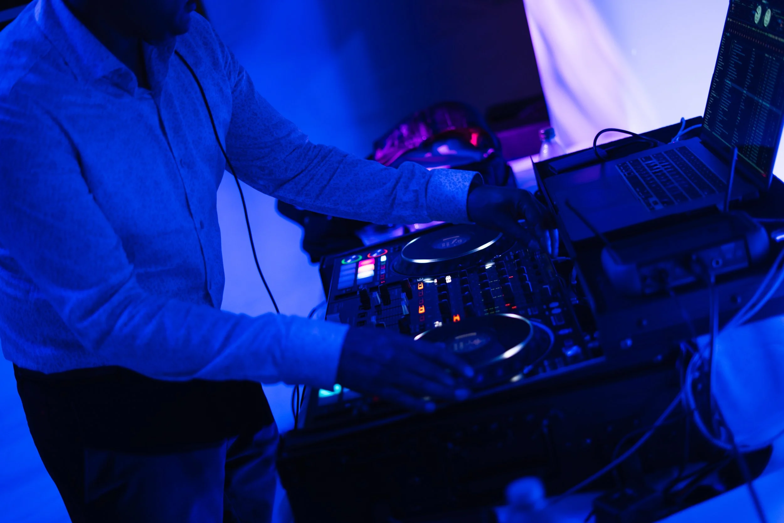 Gennaro Café & Coffee Company Wedding Catering (Stoney Point, Ontario) exports-20.jpg