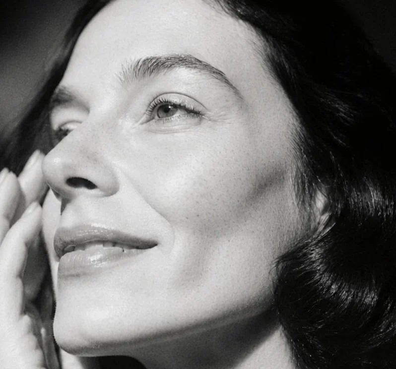 “Ozempic Face”: Why the Face Changes After Weight Loss — and What Can Help