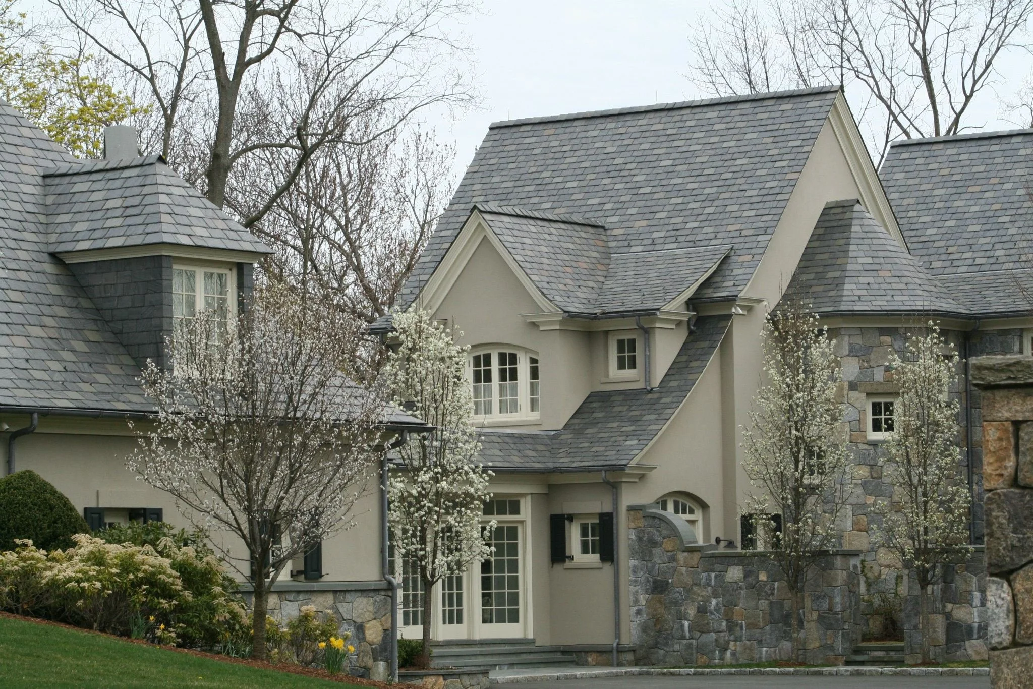 Slate-roof-madison-slate-copper-services-portsmouth.jpg