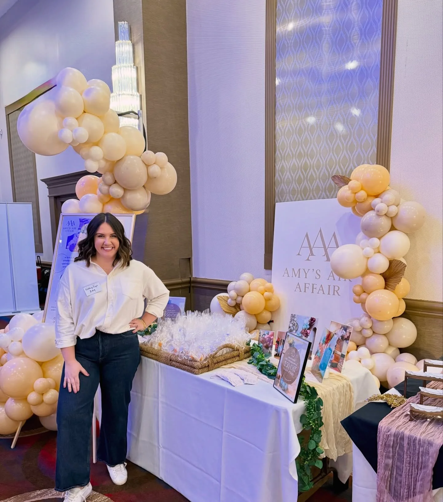 Honored to be invited to the 2026 @brideshowpgh &hellip; come see me today before we get buried in snow tomorrow! I have cookies! 👰&zwj;♀️🤵&zwj;♂️💍💒🍪🤍