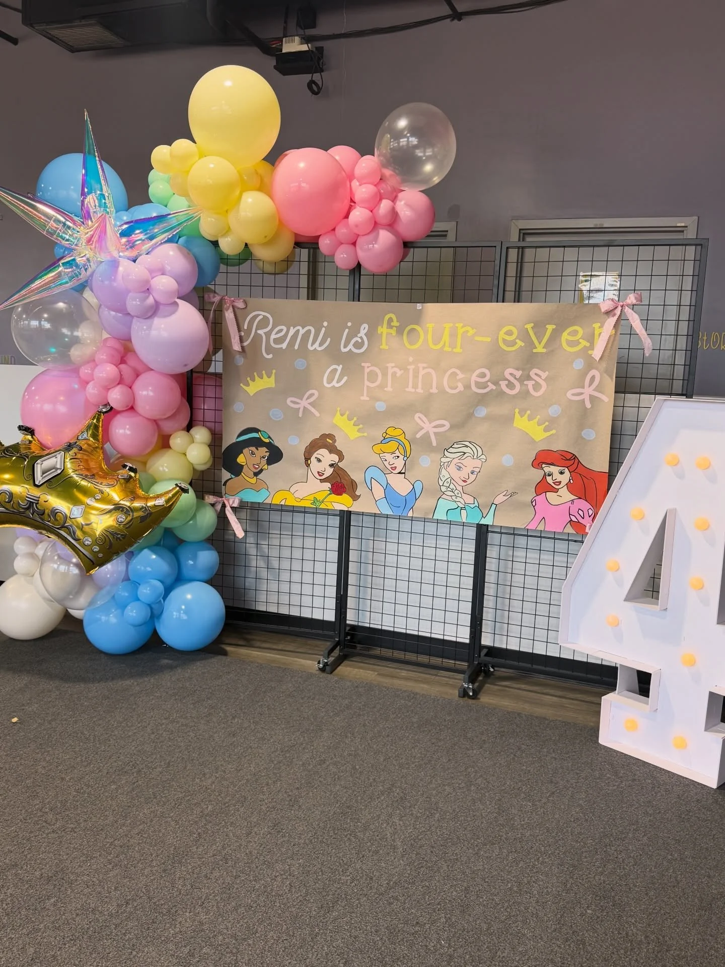 Fit for a princess! 👸

Thank you to the following:
@enchantedexperiencespgh &mdash; Elsa and Anna were an amazing addition to the party 👑

@lj3330 &mdash; for the beautiful rice krispy wands! 🪄

@icedcanvascookies &mdash; for the delicious and stu