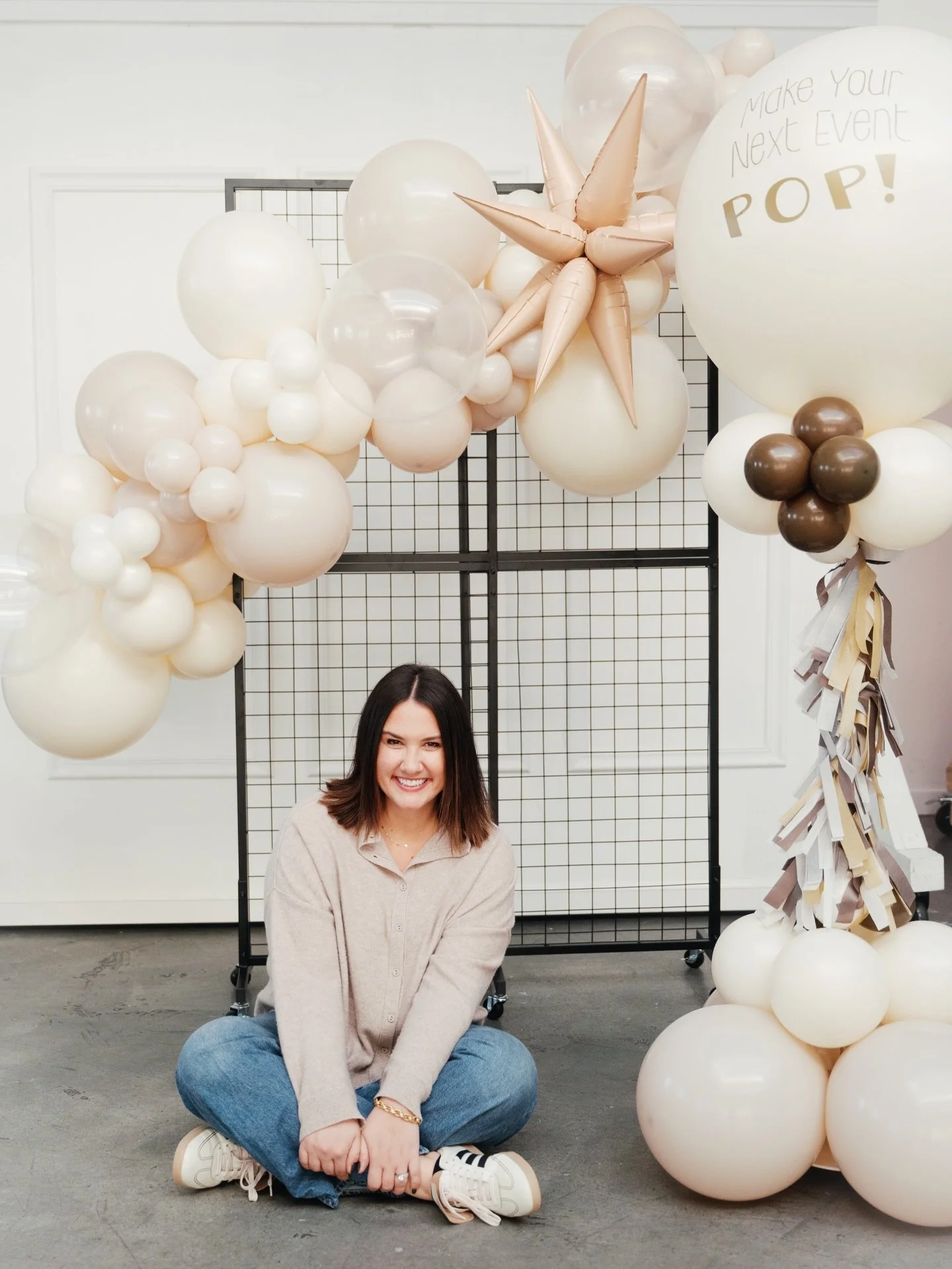 🎈🎉🥳 New website is officially live at the link in my bio! 

Thank you once again to the oh so talented @tkphotoandfilm for planning this epic branding shoot! 📸

Spring bookings are filling up quickly! Inquire today for your next special event 🎉
