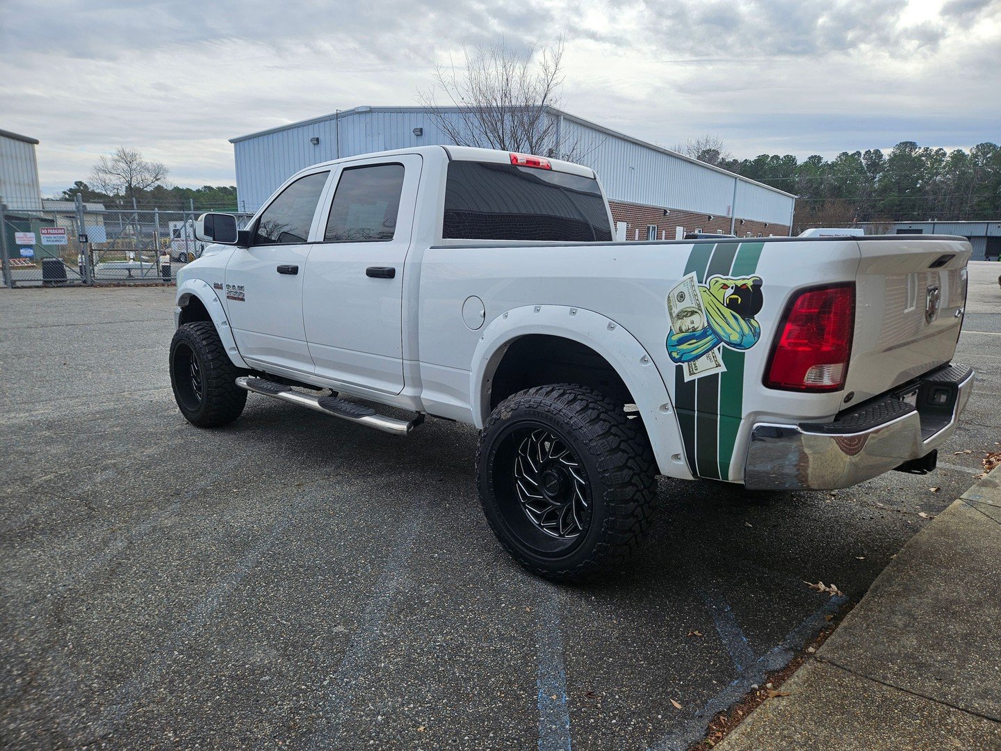 Subtle details make a big impact 💰
This custom stripe kit adds personality without overpowering the truck&mdash;perfect for standing out while staying clean.

📍 Hampton Roads
🌐 www.tgdwraps.com

📧 Contact@tgdwraps.com

📞 757-967-0615

#TruckWrap